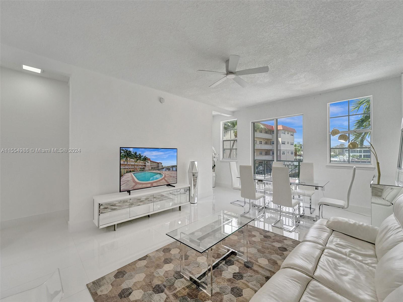 2071 S Ocean Dr TH20, Hallandale Beach, Florida 33009, 3 Bedrooms Bedrooms, ,2 BathroomsBathrooms,Residential,For Sale,2071 S Ocean Dr TH20,A11554986