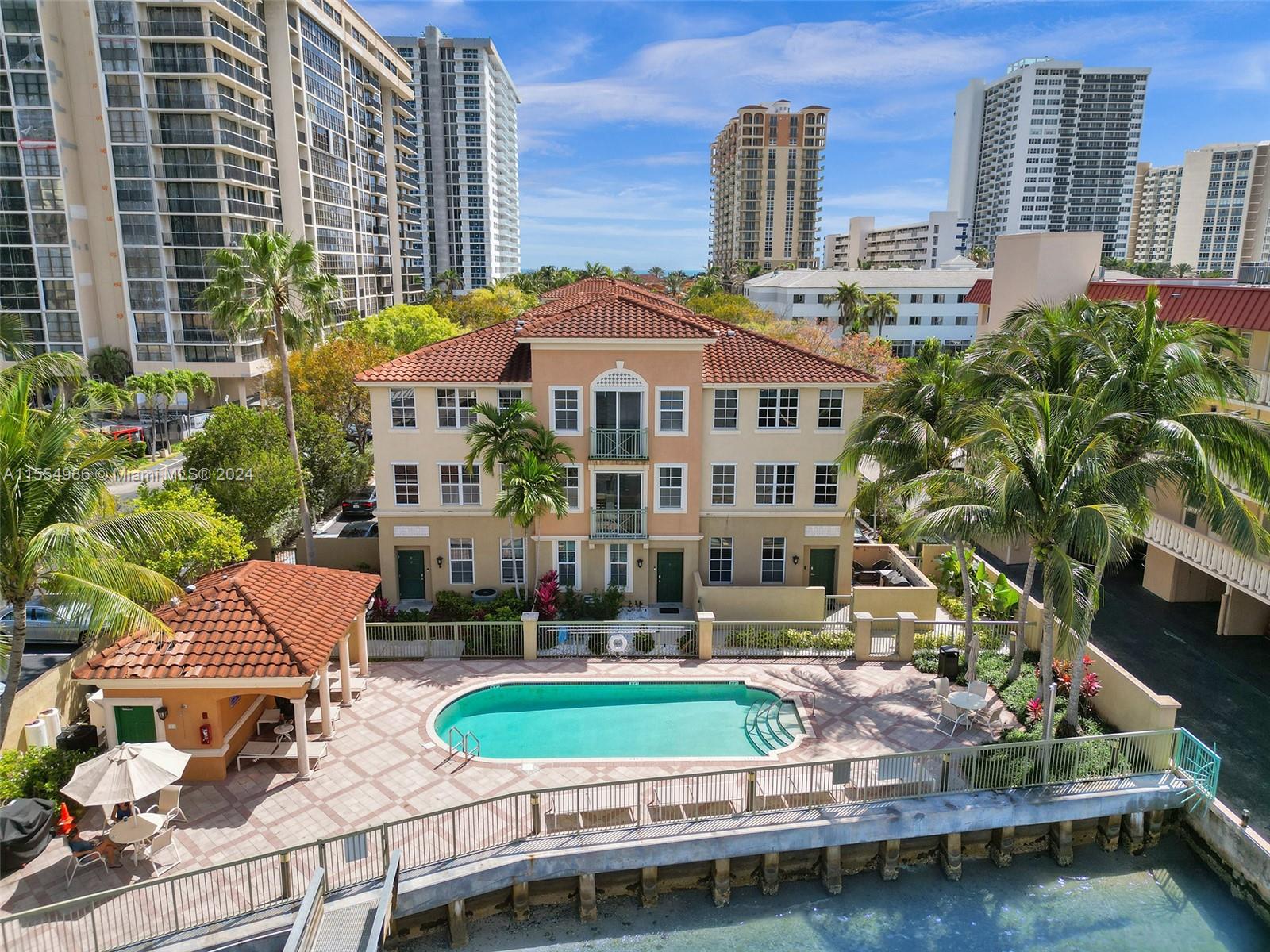 2071 S Ocean Dr TH20, Hallandale Beach, Florida 33009, 3 Bedrooms Bedrooms, ,2 BathroomsBathrooms,Residential,For Sale,2071 S Ocean Dr TH20,A11554986