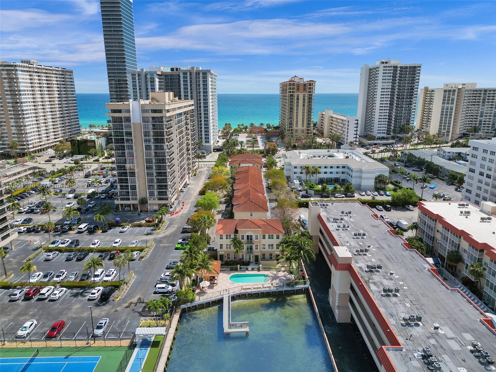 2071 S Ocean Dr TH20, Hallandale Beach, Florida 33009, 3 Bedrooms Bedrooms, ,2 BathroomsBathrooms,Residential,For Sale,2071 S Ocean Dr TH20,A11554986