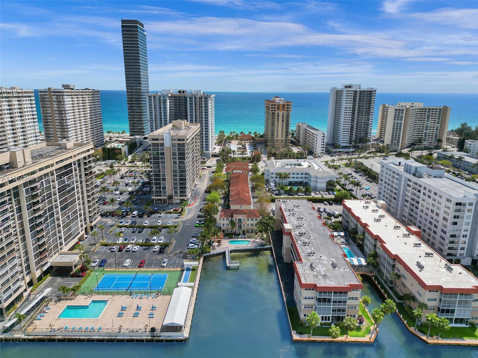 2071 S Ocean Dr TH20, Hallandale Beach, Florida 33009, 3 Bedrooms Bedrooms, ,2 BathroomsBathrooms,Residential,For Sale,2071 S Ocean Dr TH20,A11554986