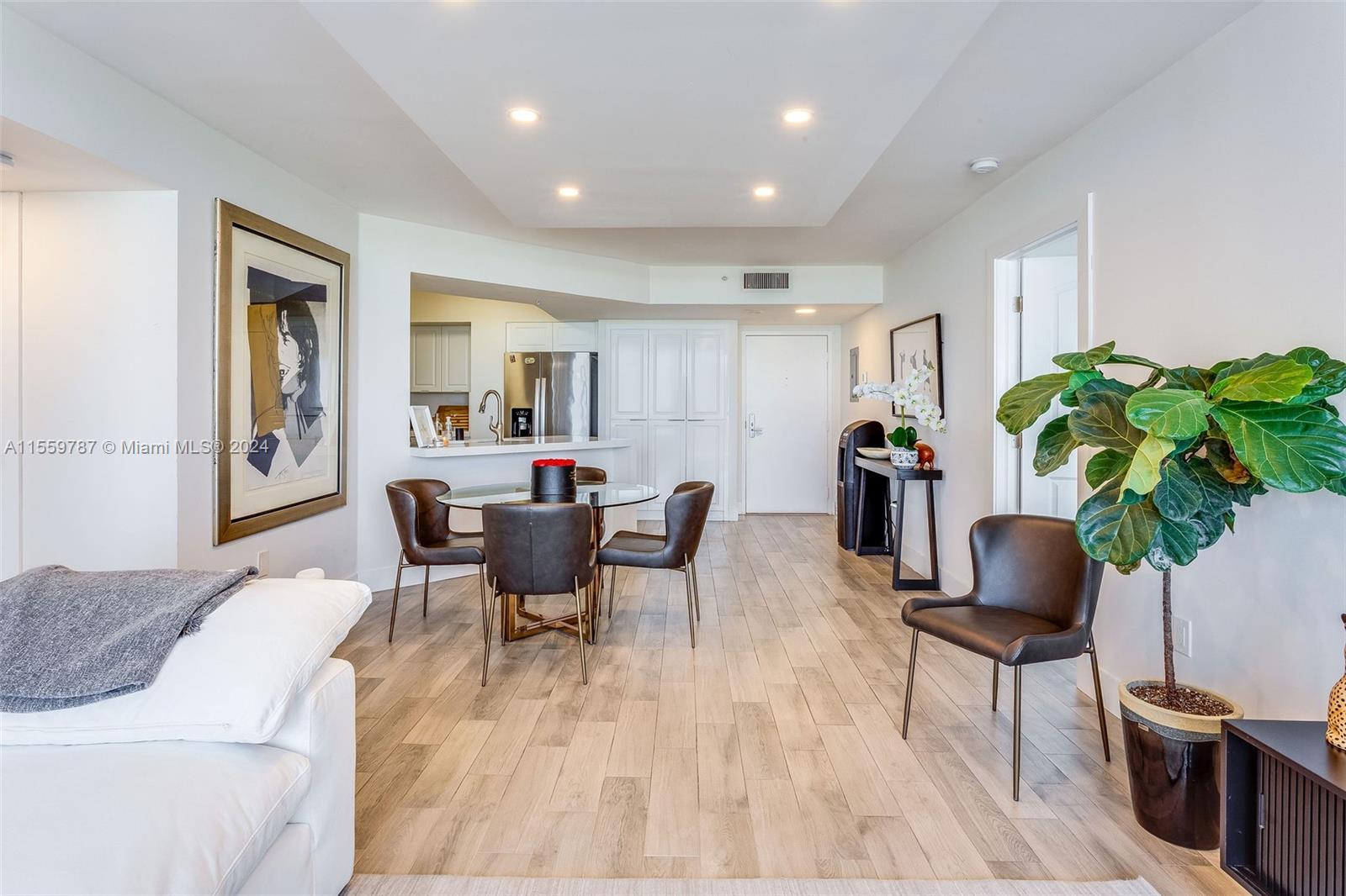 1900 Sunset Harbour Dr 1811, Miami Beach, Florida 33139, 2 Bedrooms Bedrooms, ,2 BathroomsBathrooms,Residentiallease,For Rent,1900 Sunset Harbour Dr 1811,A11559787