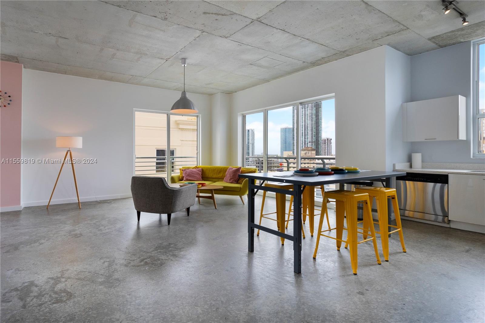 133 NE 2nd Ave 1819, Miami, Florida 33132, 2 Bedrooms Bedrooms, ,2 BathroomsBathrooms,Residential,For Sale,133 NE 2nd Ave 1819,A11559819