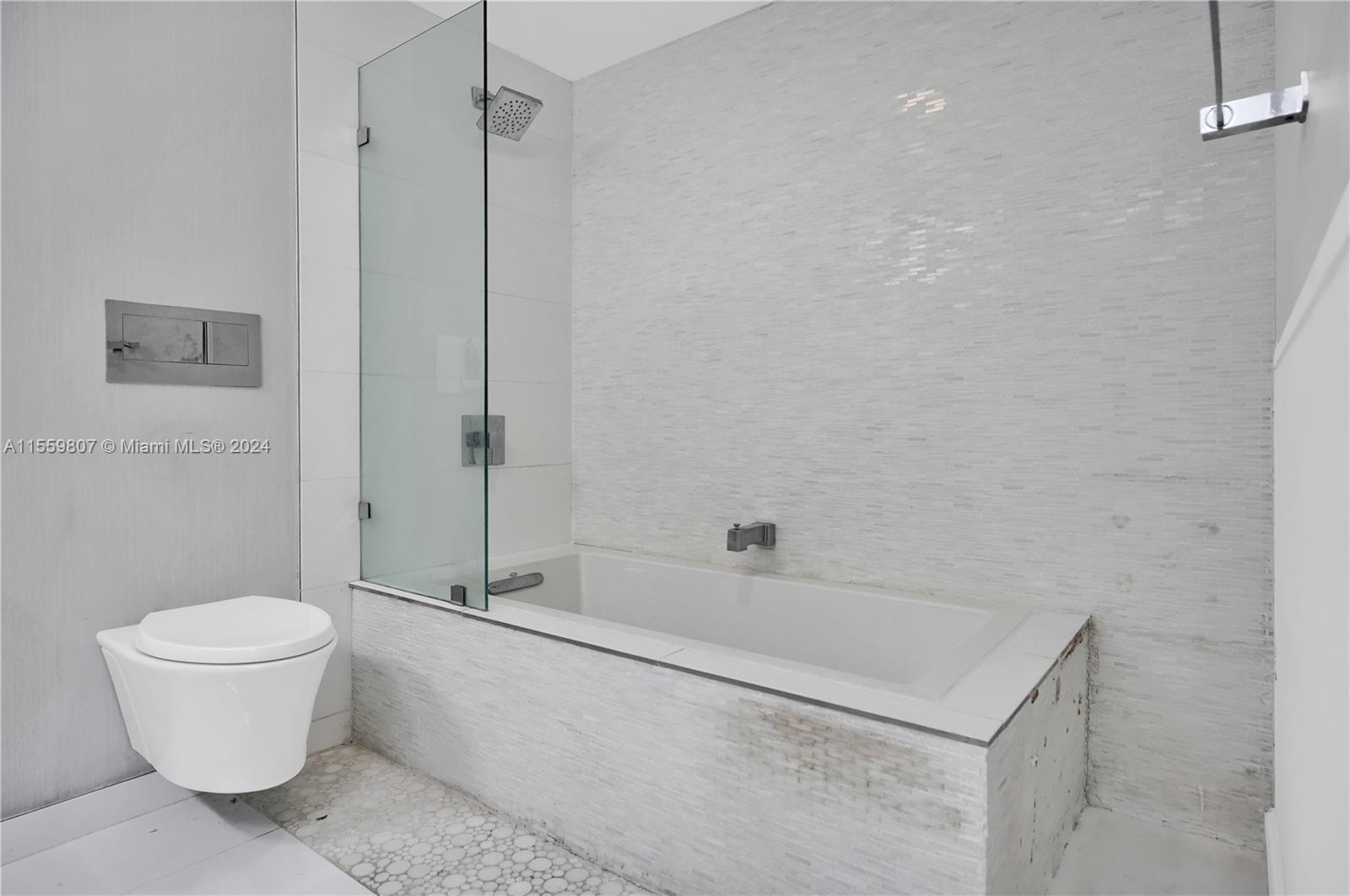 770 NE 69th St 5F, Miami, Florida 33138, 1 Bedroom Bedrooms, ,2 BathroomsBathrooms,Residentiallease,For Rent,770 NE 69th St 5F,A11559807