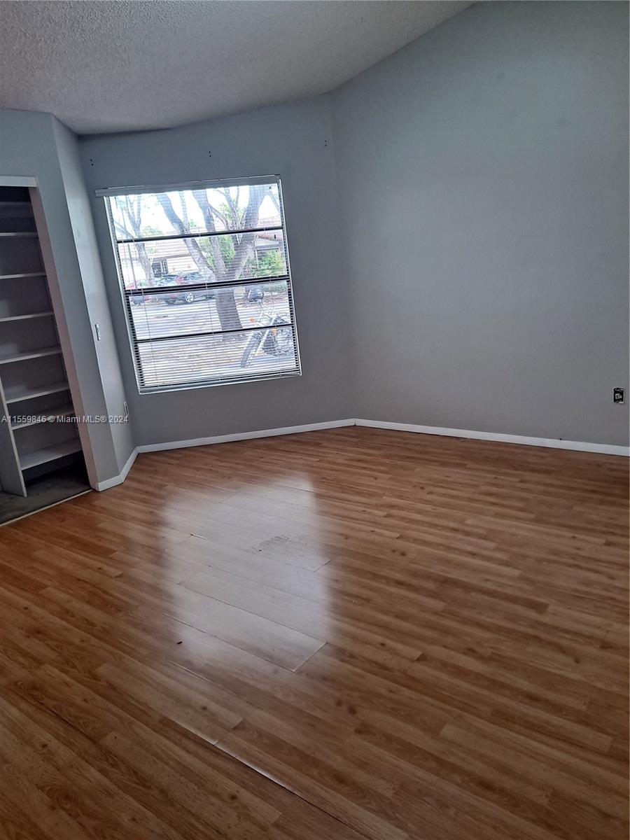 Miami, Florida 33185, 2 Bedrooms Bedrooms, ,2 BathroomsBathrooms,Residentiallease,For Rent,A11559846