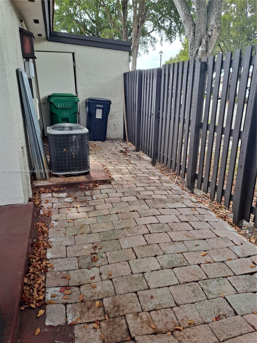 Miami, Florida 33185, 2 Bedrooms Bedrooms, ,2 BathroomsBathrooms,Residentiallease,For Rent,A11559846