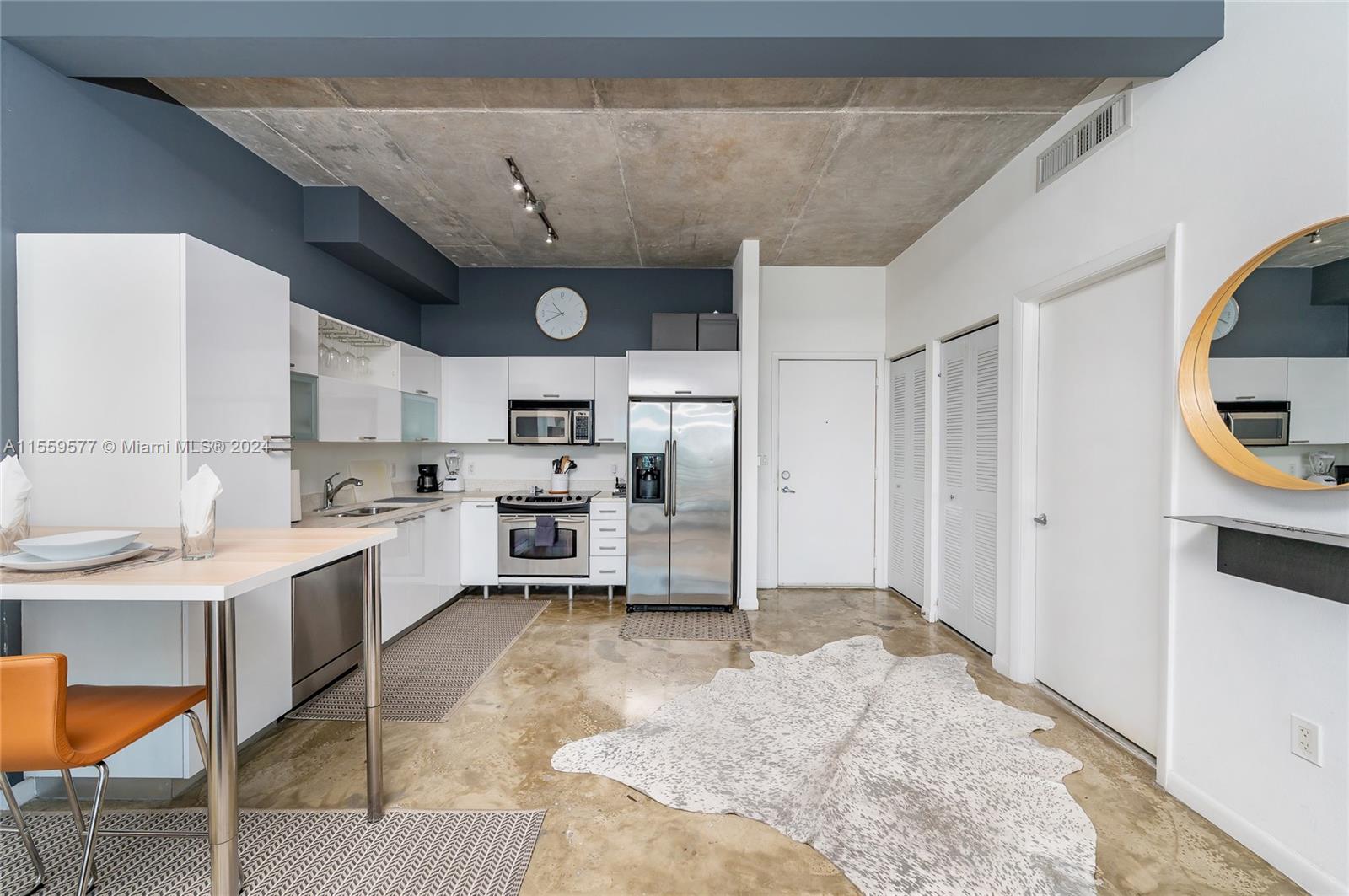 234 NE 3rd St 1703, Miami, Florida 33132, 1 Bedroom Bedrooms, ,1 BathroomBathrooms,Residentiallease,For Rent,234 NE 3rd St 1703,A11559577