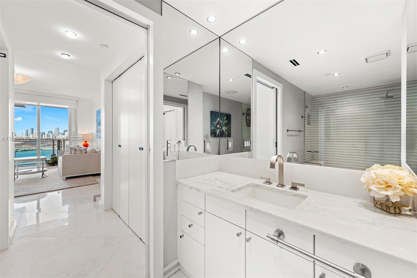 520 West Ave 2002, Miami Beach, Florida 33139, 2 Bedrooms Bedrooms, ,3 BathroomsBathrooms,Residentiallease,For Rent,520 West Ave 2002,A11559633