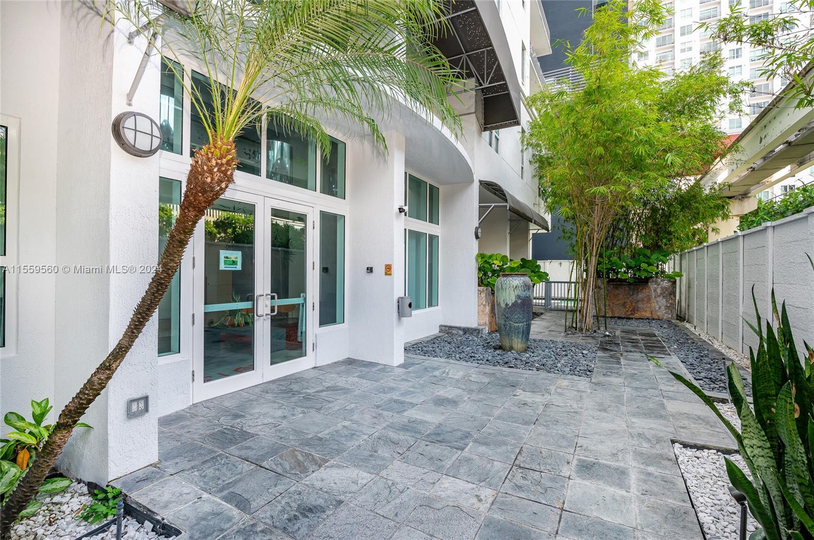 234 NE 3rd St 1703, Miami, Florida 33132, 1 Bedroom Bedrooms, ,1 BathroomBathrooms,Residential,For Sale,234 NE 3rd St 1703,A11559560