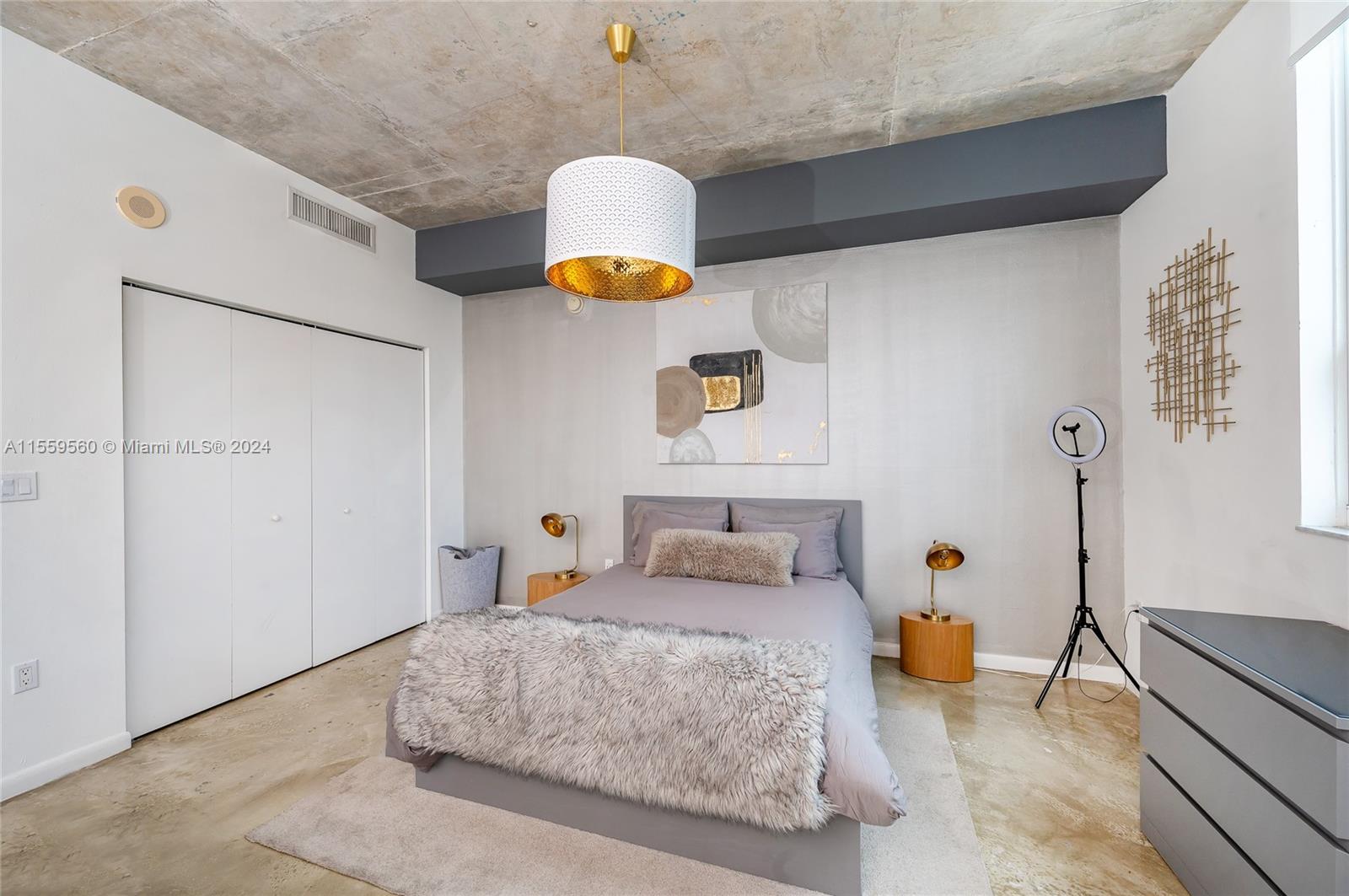 234 NE 3rd St 1703, Miami, Florida 33132, 1 Bedroom Bedrooms, ,1 BathroomBathrooms,Residential,For Sale,234 NE 3rd St 1703,A11559560