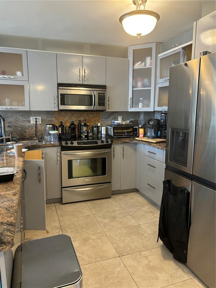 1865 S Ocean Dr 14G, Hallandale Beach, Florida 33009, 1 Bedroom Bedrooms, ,2 BathroomsBathrooms,Residential,For Sale,1865 S Ocean Dr 14G,A11554255