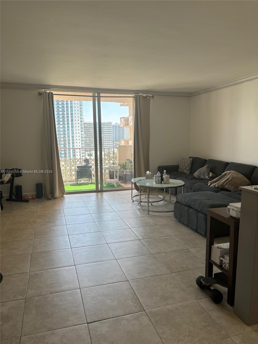 1865 S Ocean Dr 14G, Hallandale Beach, Florida 33009, 1 Bedroom Bedrooms, ,2 BathroomsBathrooms,Residential,For Sale,1865 S Ocean Dr 14G,A11554255