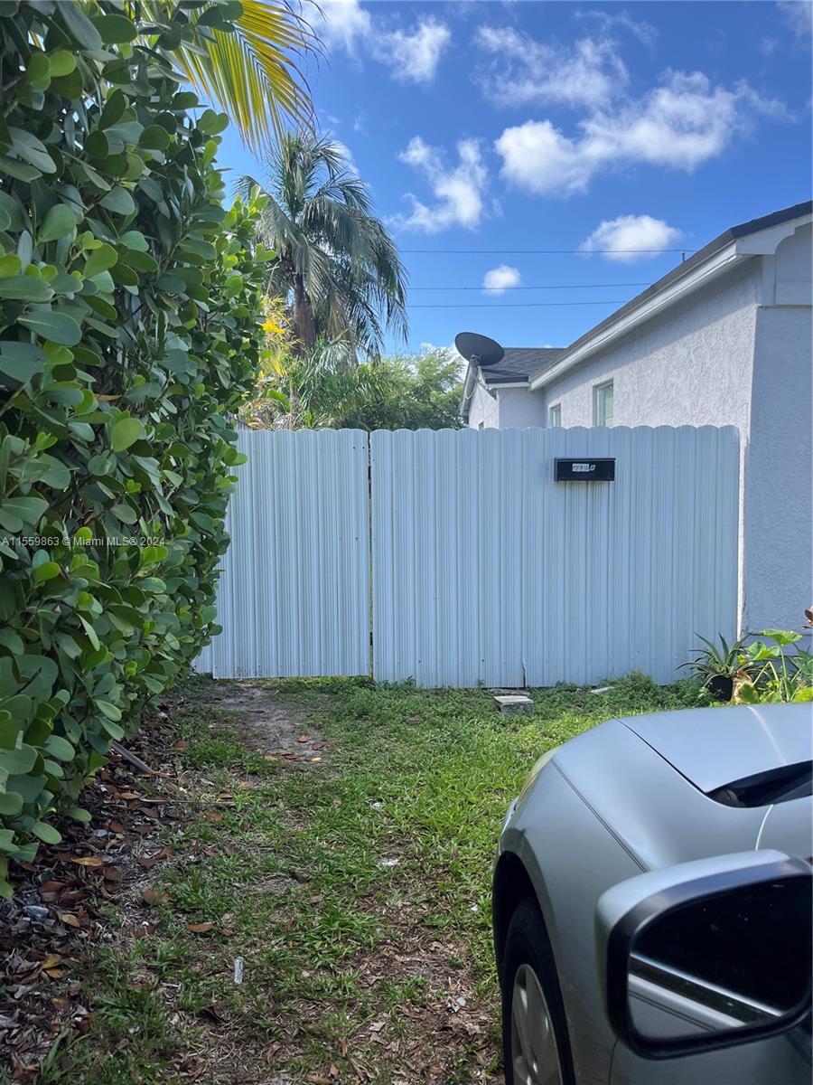 2330 Harding St Rear, Hollywood, Florida 33020, 1 Bedroom Bedrooms, ,1 BathroomBathrooms,Residentiallease,For Rent,2330 Harding St Rear,A11559863