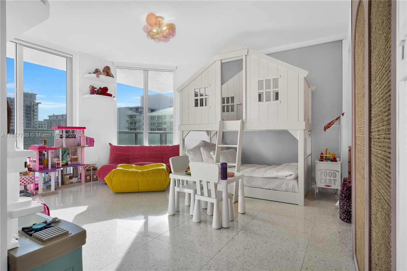 5801 Collins Ave 1200, Miami Beach, Florida 33140, 5 Bedrooms Bedrooms, ,6 BathroomsBathrooms,Residential,For Sale,5801 Collins Ave 1200,A11557799