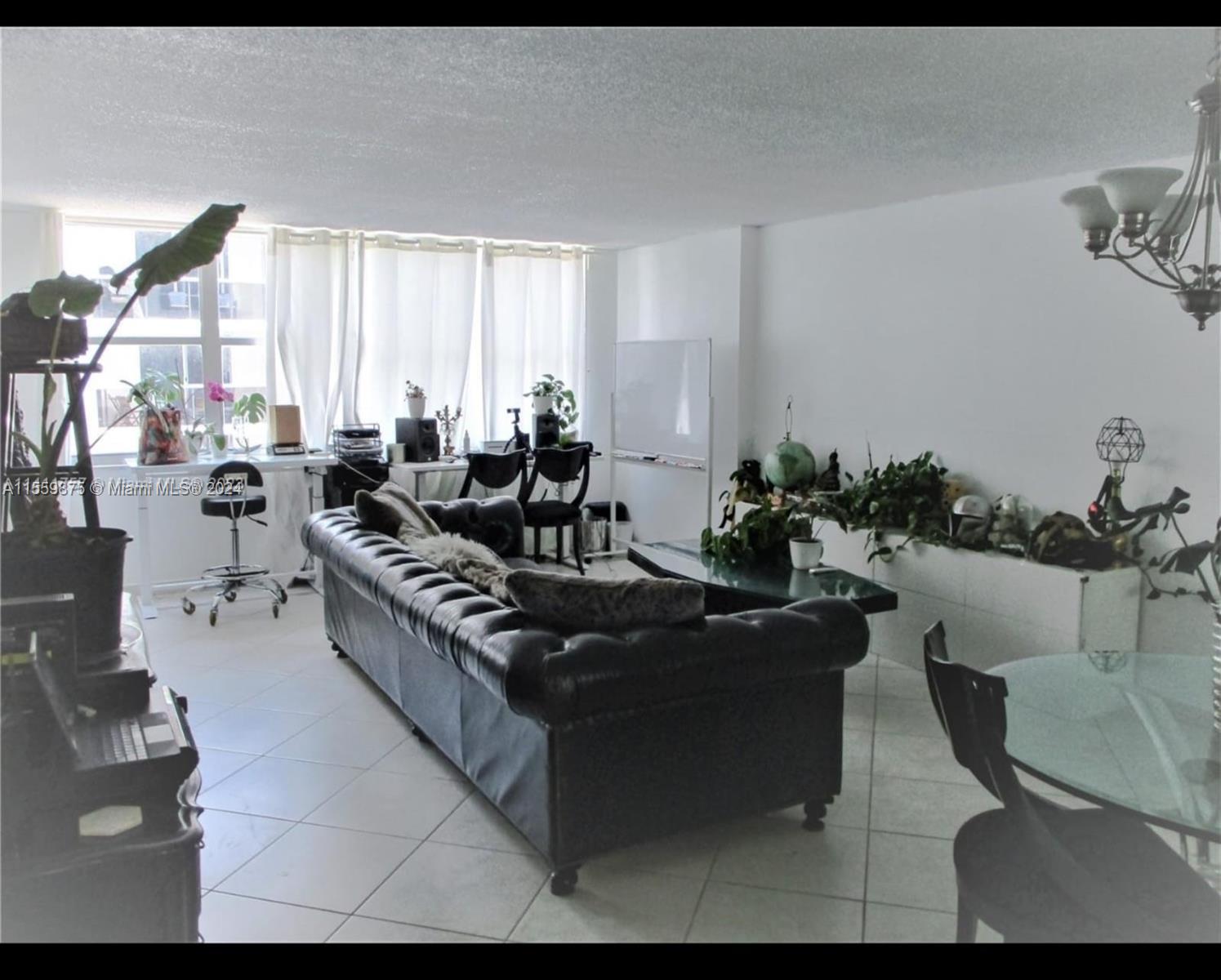 6039 Collins Ave 1512, Miami Beach, Florida 33140, 2 Bedrooms Bedrooms, ,2 BathroomsBathrooms,Residentiallease,For Rent,6039 Collins Ave 1512,A11559875