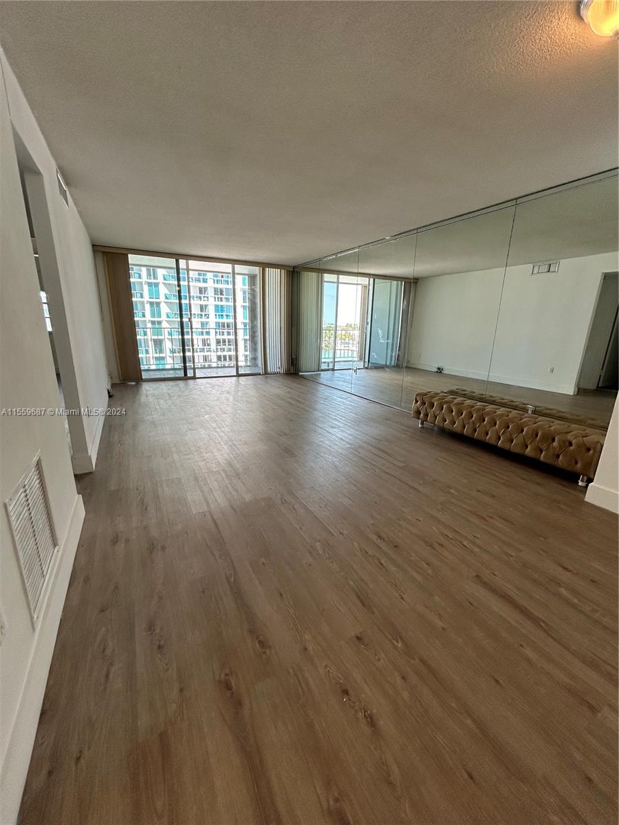 1865 79th St Cswy 11M, North Bay Village, Florida 33141, 1 Bedroom Bedrooms, ,1 BathroomBathrooms,Residential,For Sale,1865 79th St Cswy 11M,A11559687