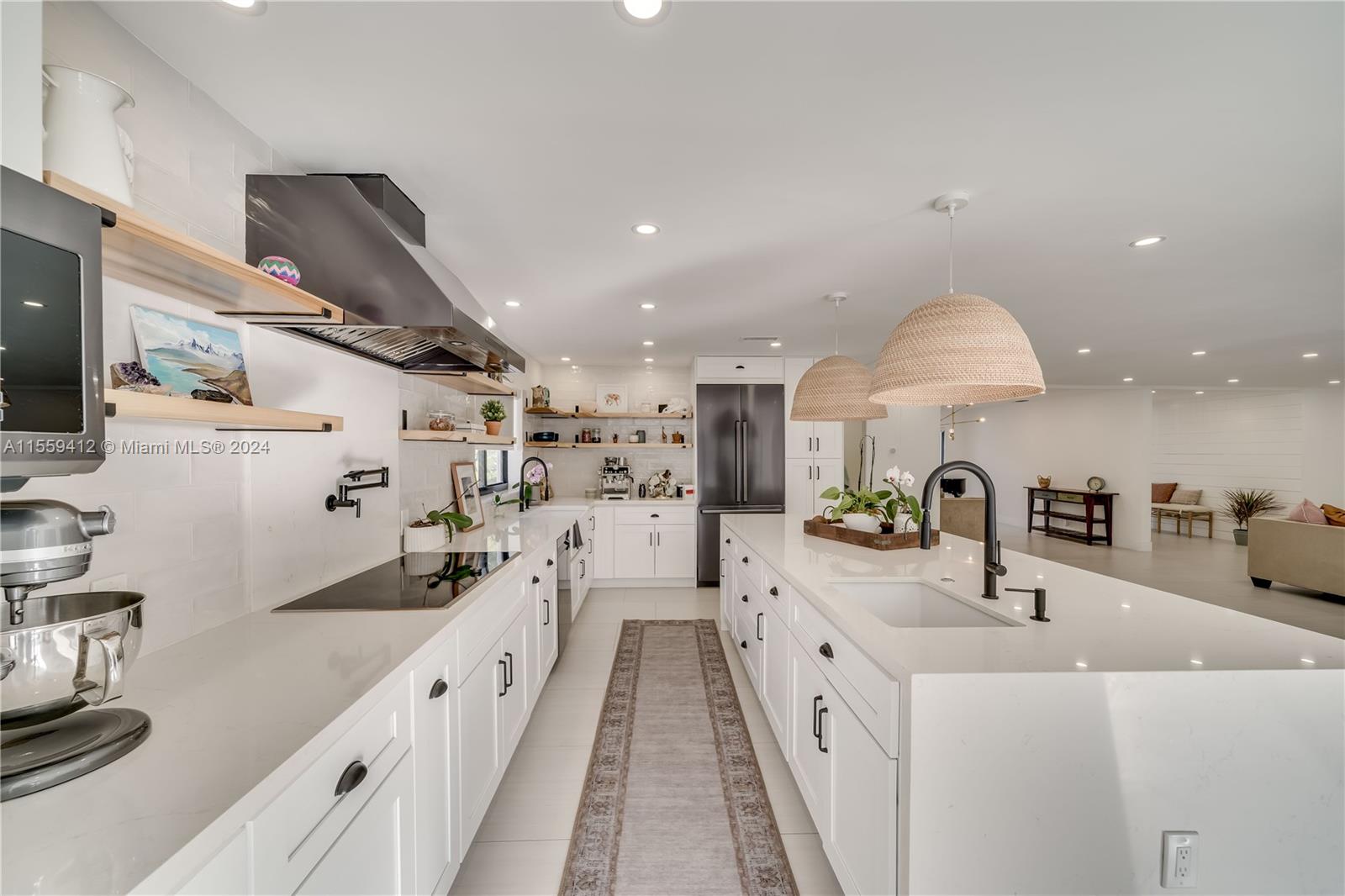 3400 N Park Rd, Hollywood, Florida 33021, 5 Bedrooms Bedrooms, ,4 BathroomsBathrooms,Residential,For Sale,3400 N Park Rd,A11559412