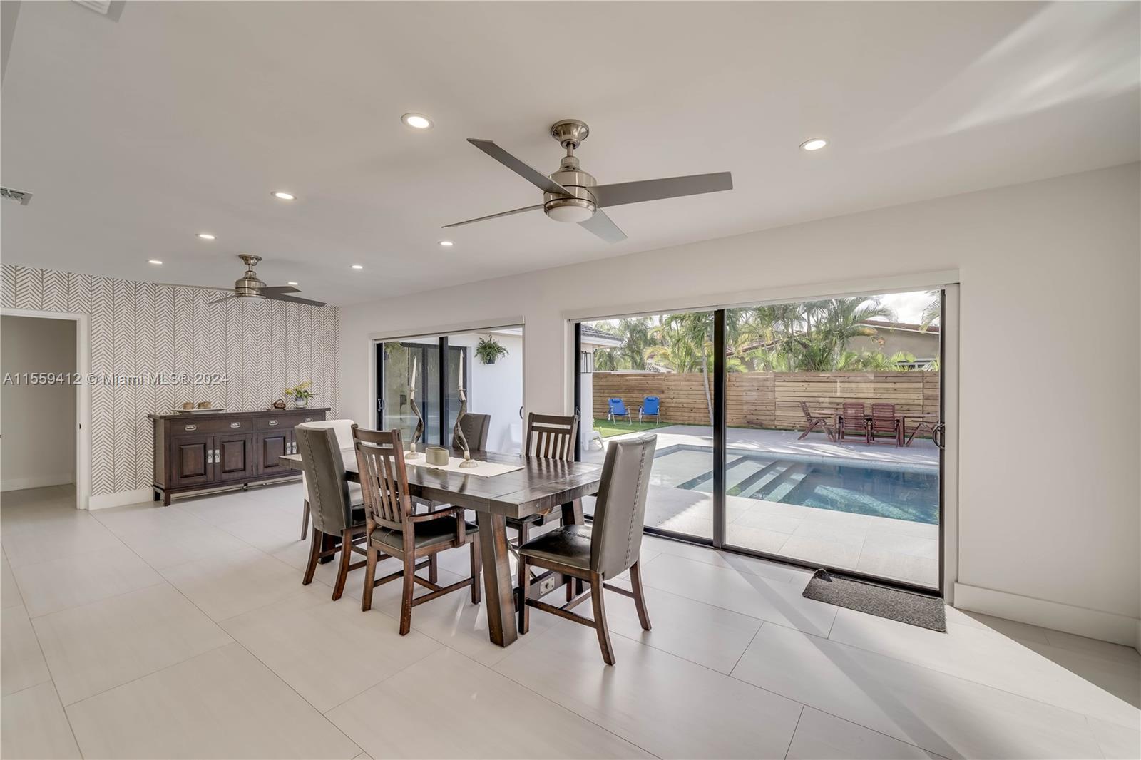 3400 N Park Rd, Hollywood, Florida 33021, 5 Bedrooms Bedrooms, ,4 BathroomsBathrooms,Residential,For Sale,3400 N Park Rd,A11559412