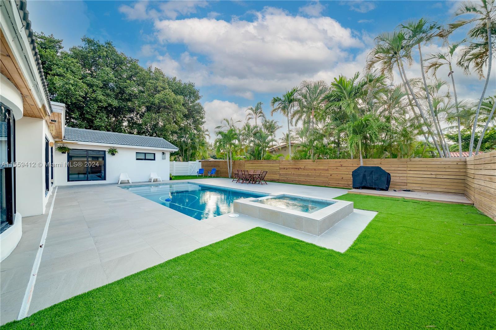 3400 N Park Rd, Hollywood, Florida 33021, 5 Bedrooms Bedrooms, ,4 BathroomsBathrooms,Residential,For Sale,3400 N Park Rd,A11559412