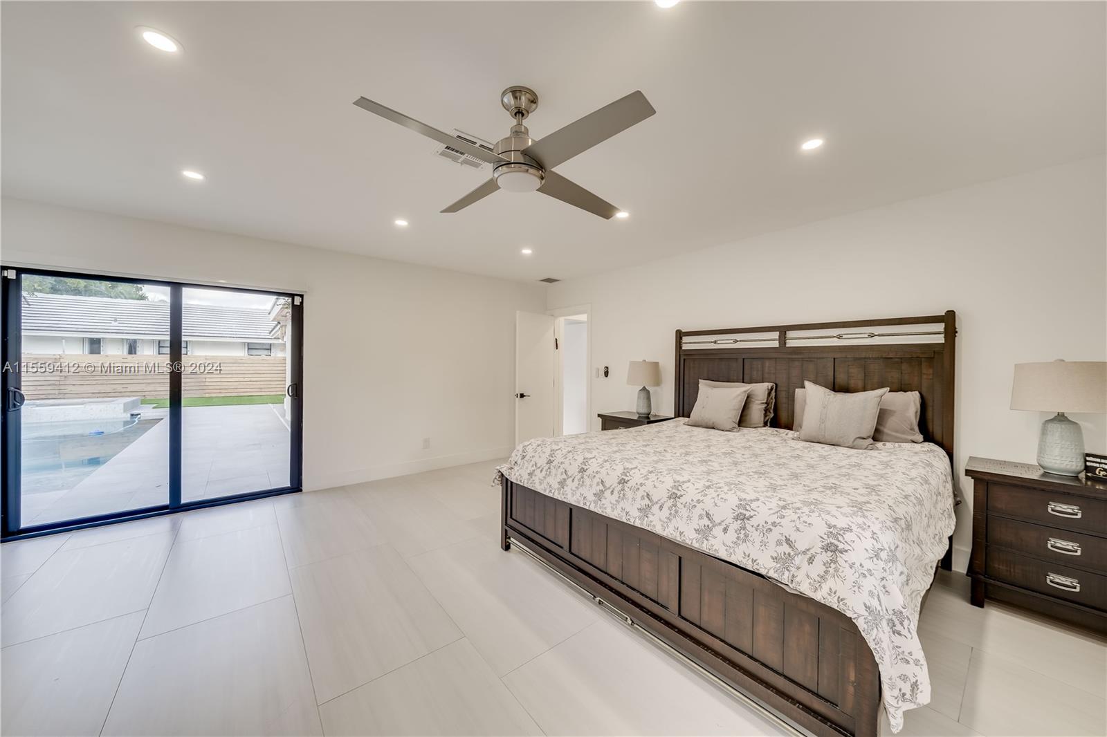 3400 N Park Rd, Hollywood, Florida 33021, 5 Bedrooms Bedrooms, ,4 BathroomsBathrooms,Residential,For Sale,3400 N Park Rd,A11559412