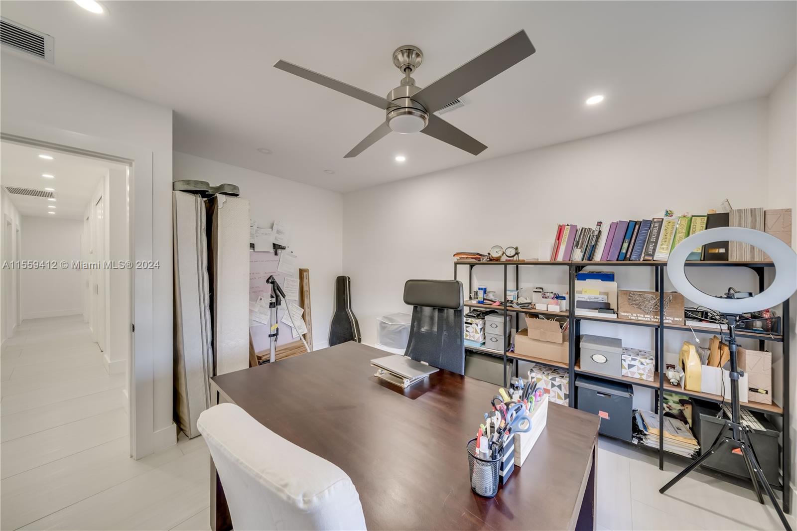 3400 N Park Rd, Hollywood, Florida 33021, 5 Bedrooms Bedrooms, ,4 BathroomsBathrooms,Residential,For Sale,3400 N Park Rd,A11559412