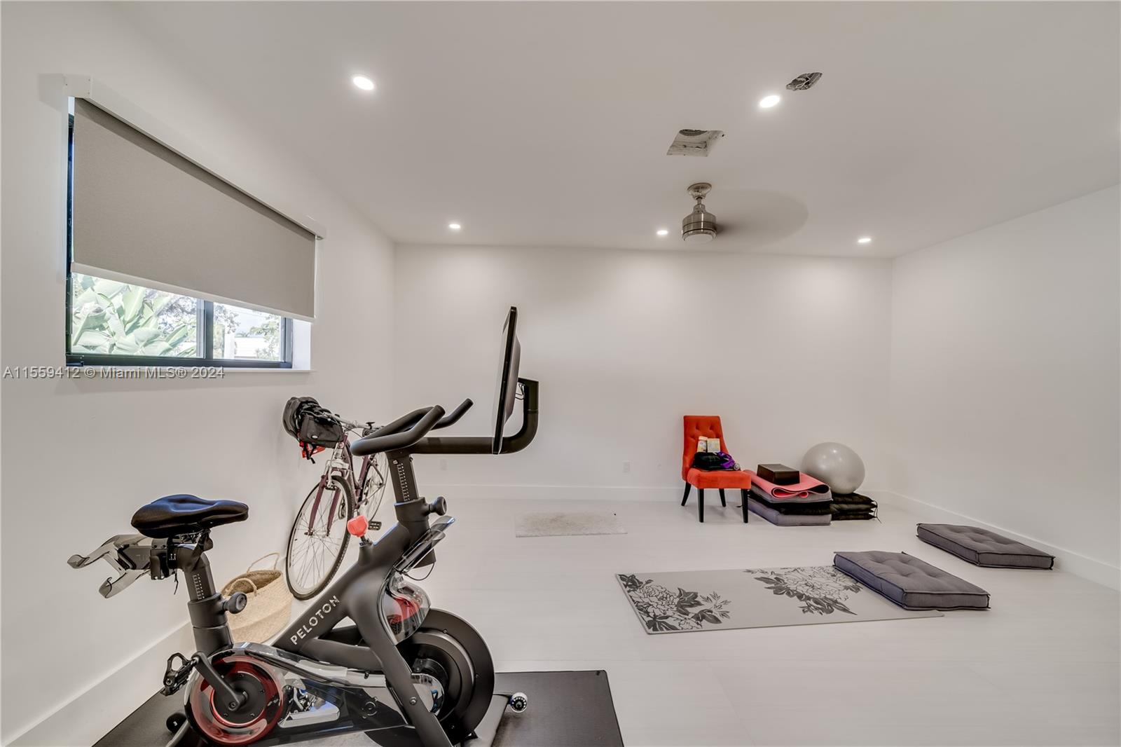 3400 N Park Rd, Hollywood, Florida 33021, 5 Bedrooms Bedrooms, ,4 BathroomsBathrooms,Residential,For Sale,3400 N Park Rd,A11559412