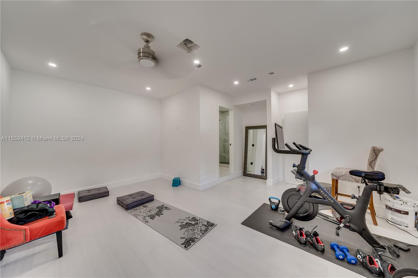 3400 N Park Rd, Hollywood, Florida 33021, 5 Bedrooms Bedrooms, ,4 BathroomsBathrooms,Residential,For Sale,3400 N Park Rd,A11559412