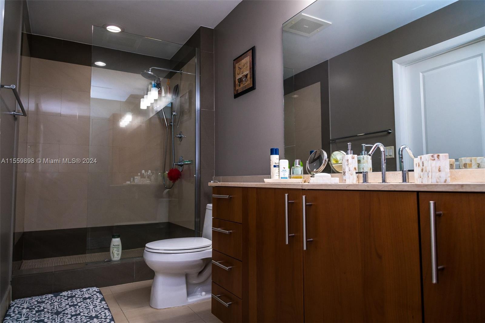 1945 S Ocean Dr 404, Hallandale Beach, Florida 33009, 2 Bedrooms Bedrooms, ,1 BathroomBathrooms,Residential,For Sale,1945 S Ocean Dr 404,A11559898