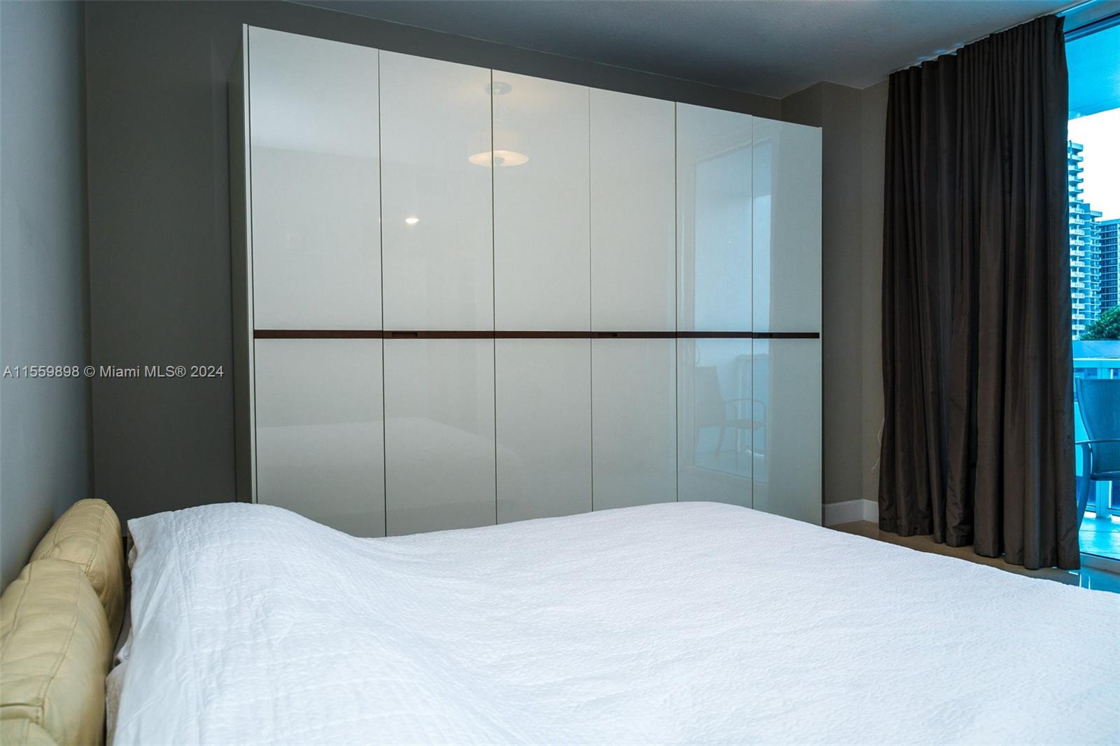 1945 S Ocean Dr 404, Hallandale Beach, Florida 33009, 2 Bedrooms Bedrooms, ,1 BathroomBathrooms,Residential,For Sale,1945 S Ocean Dr 404,A11559898