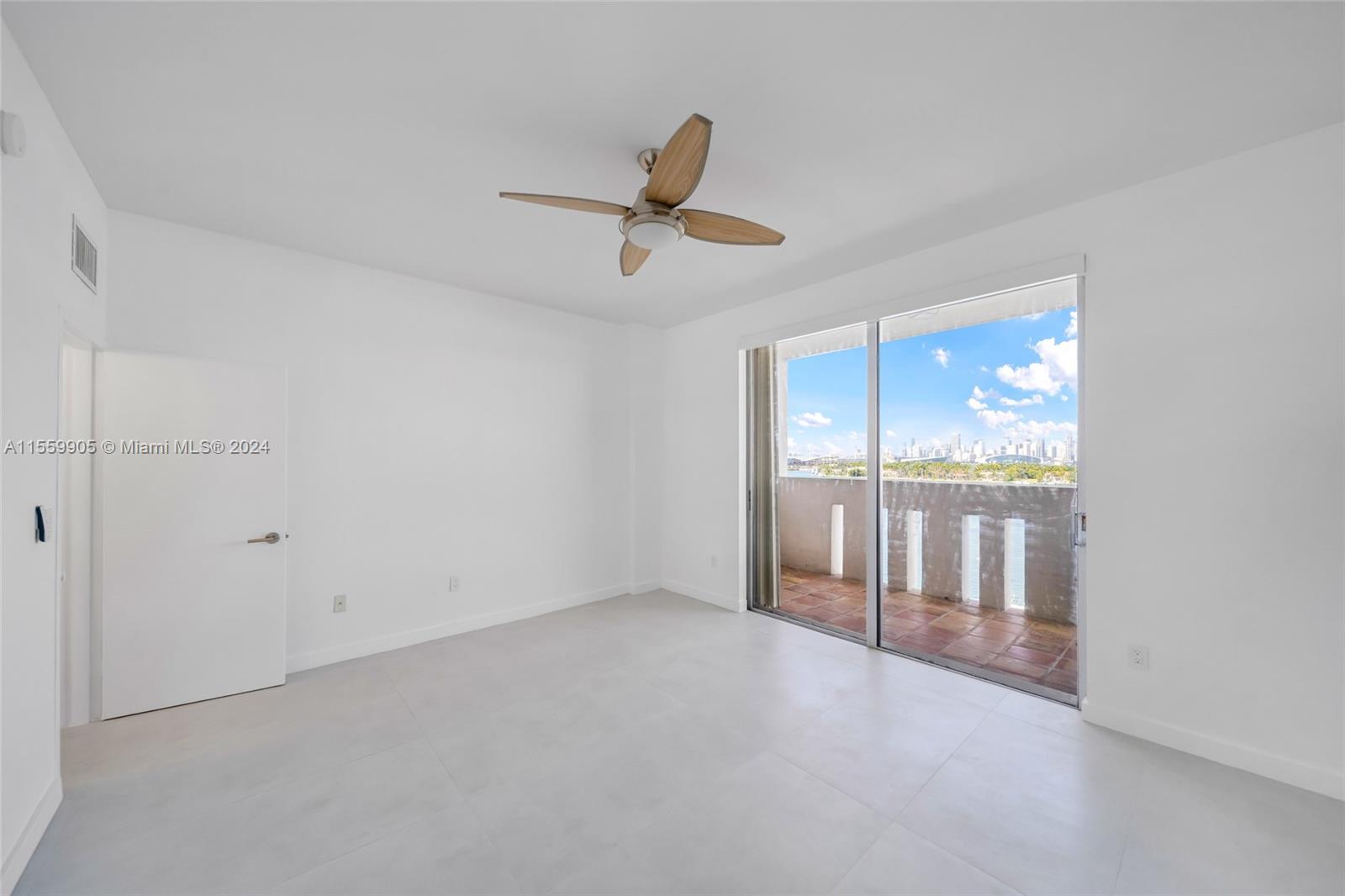 800 West Ave PH29, Miami Beach, Florida 33139, 1 Bedroom Bedrooms, ,1 BathroomBathrooms,Residentiallease,For Rent,800 West Ave PH29,A11559905