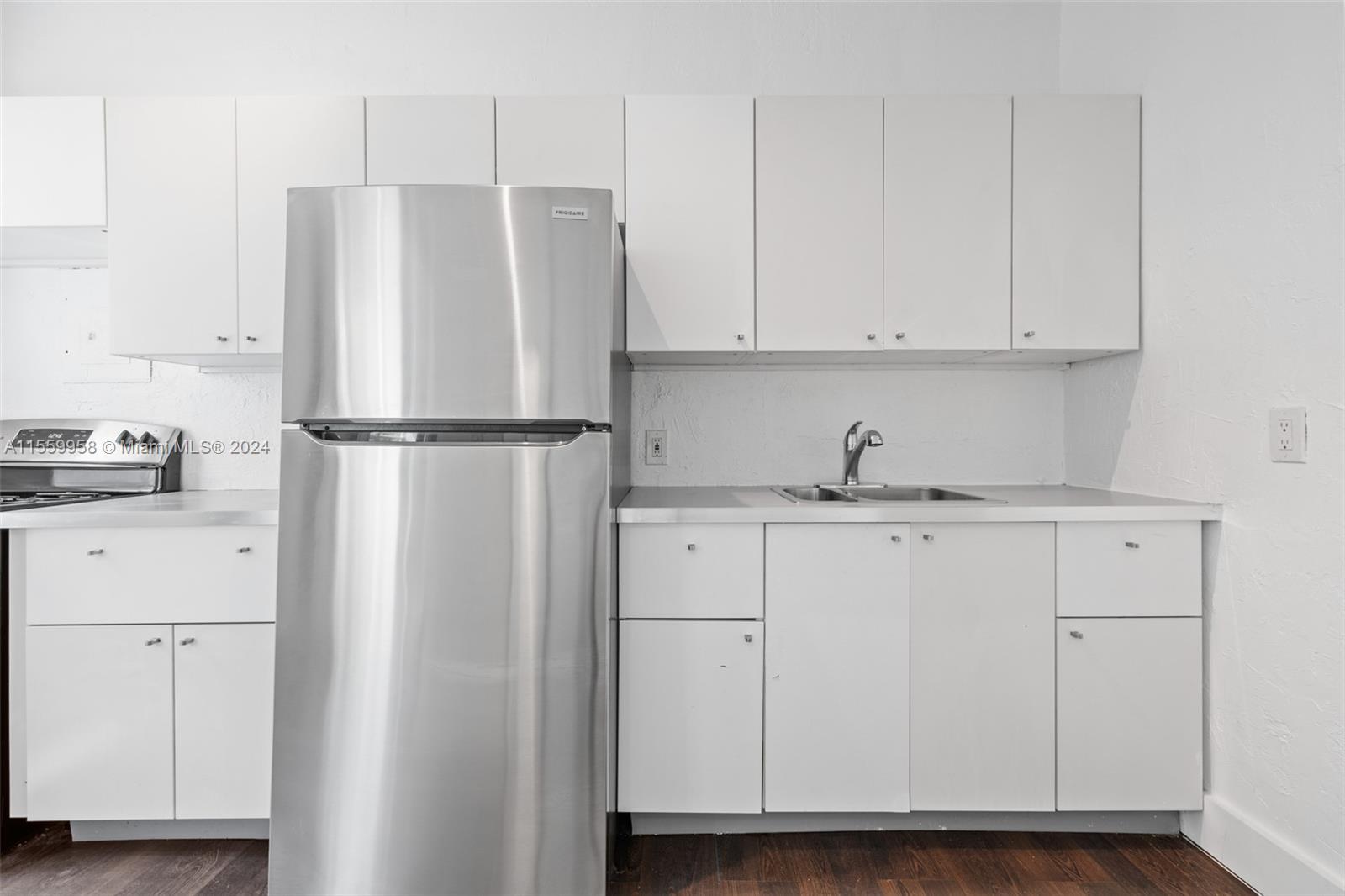 1618 Michigan Ave 6, Miami Beach, Florida 33139, 1 Bedroom Bedrooms, ,1 BathroomBathrooms,Residential,For Sale,1618 Michigan Ave 6,A11559958