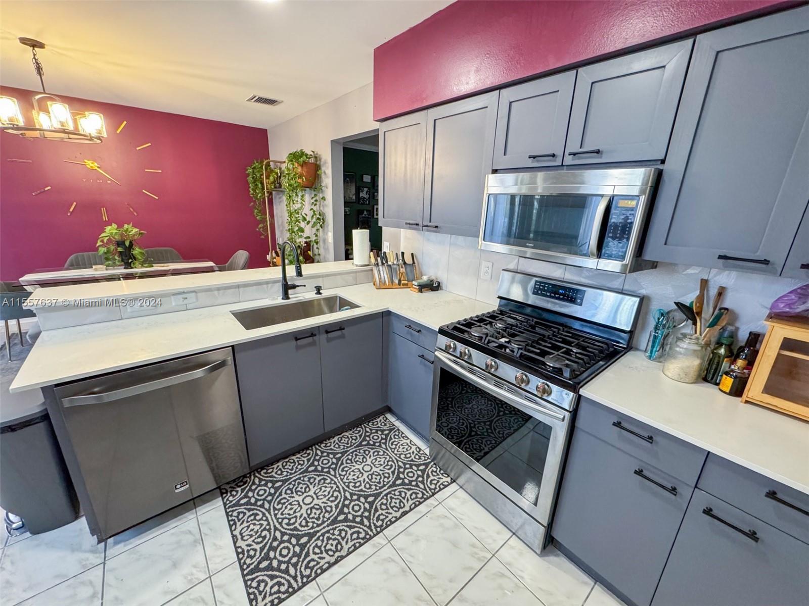 11020 Bailey Ln 11020, Tamarac, Florida 33321, 3 Bedrooms Bedrooms, ,2 BathroomsBathrooms,Residential,For Sale,11020 Bailey Ln 11020,A11557637