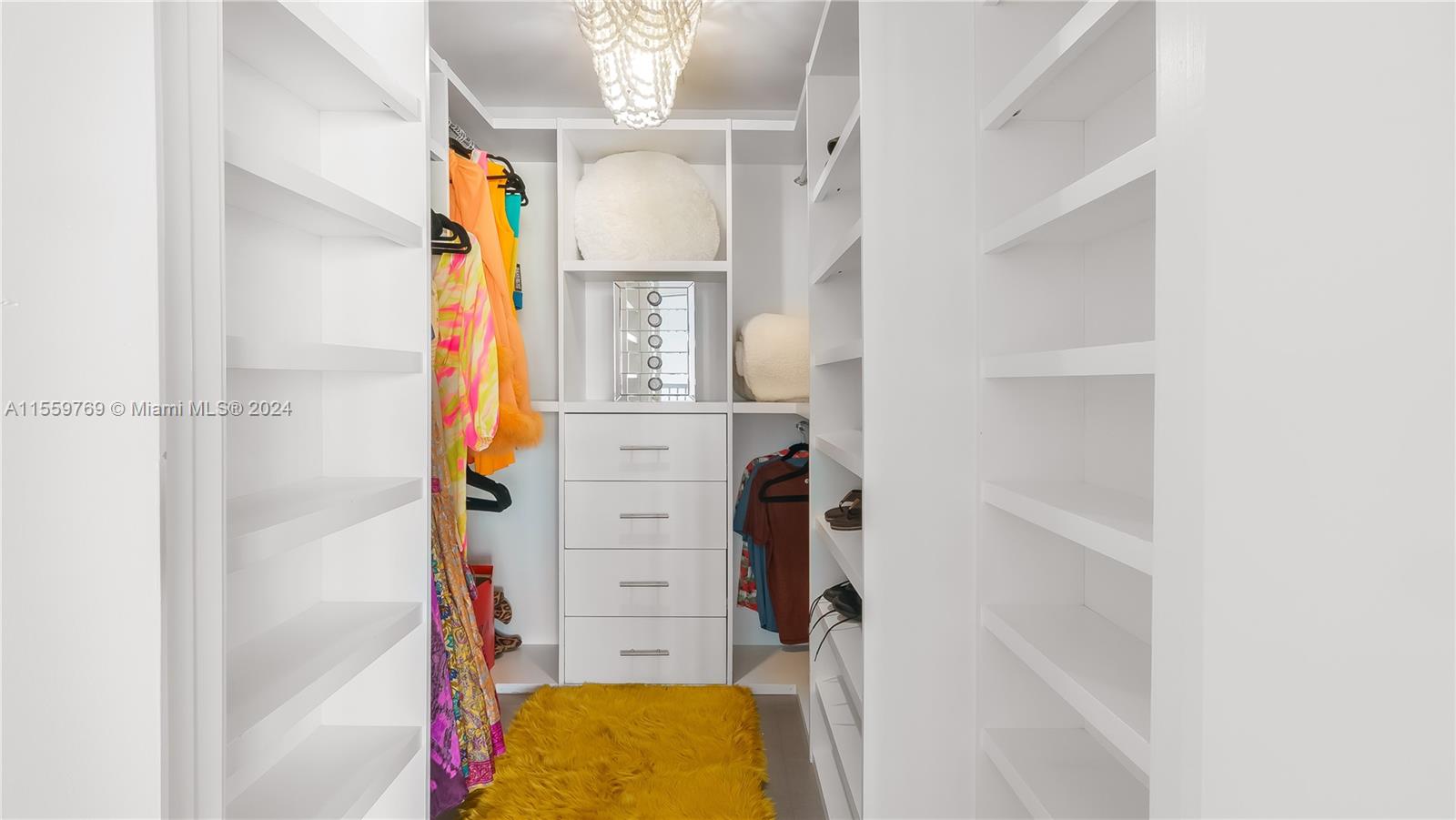 888 Biscayne Blvd 905, Miami, Florida 33132, 1 Bedroom Bedrooms, ,1 BathroomBathrooms,Residential,For Sale,888 Biscayne Blvd 905,A11559769