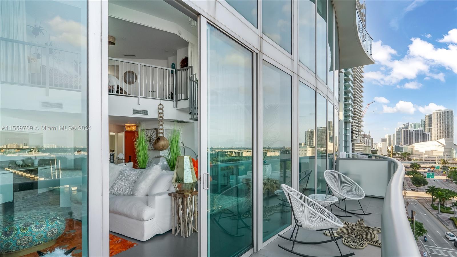 888 Biscayne Blvd 905, Miami, Florida 33132, 1 Bedroom Bedrooms, ,1 BathroomBathrooms,Residential,For Sale,888 Biscayne Blvd 905,A11559769