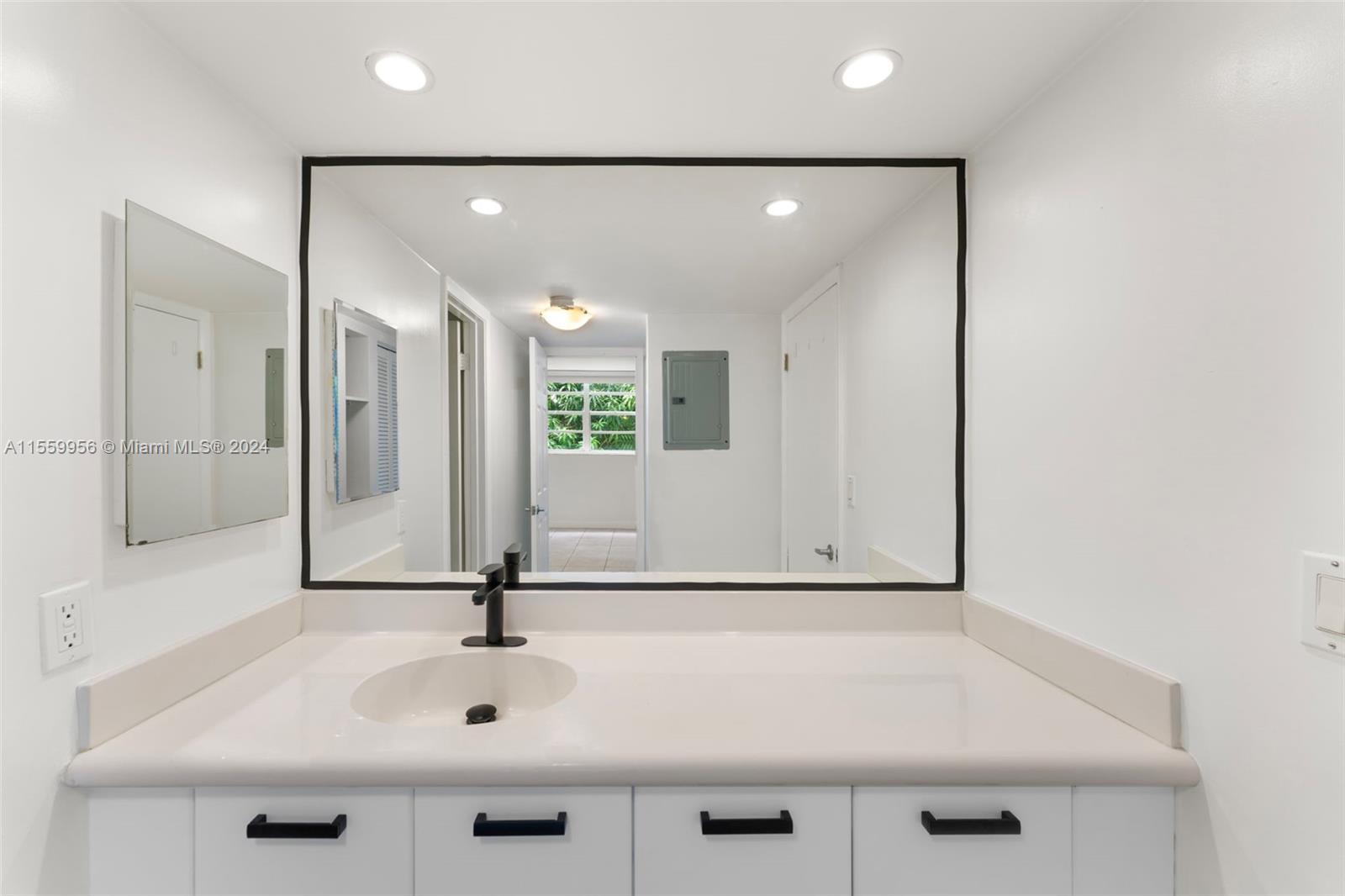 680 NE 64th St A306, Miami, Florida 33138, 1 Bedroom Bedrooms, ,1 BathroomBathrooms,Residentiallease,For Rent,680 NE 64th St A306,A11559956