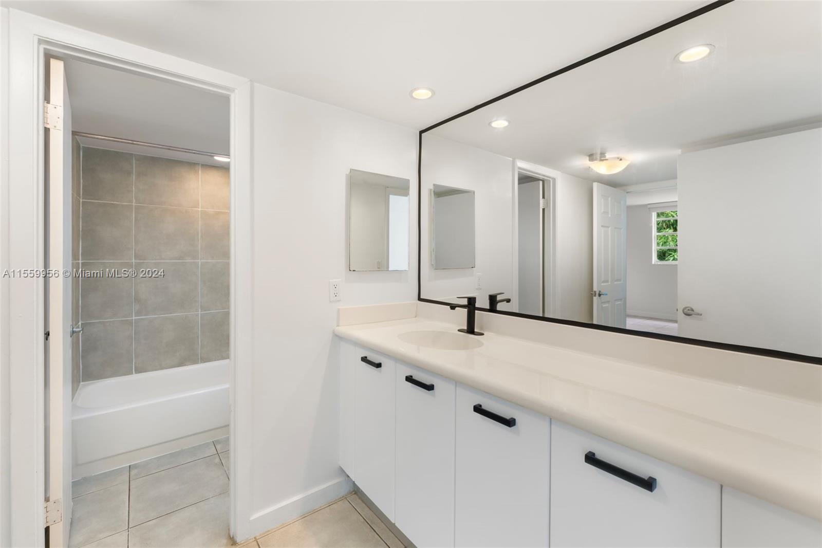 680 NE 64th St A306, Miami, Florida 33138, 1 Bedroom Bedrooms, ,1 BathroomBathrooms,Residentiallease,For Rent,680 NE 64th St A306,A11559956