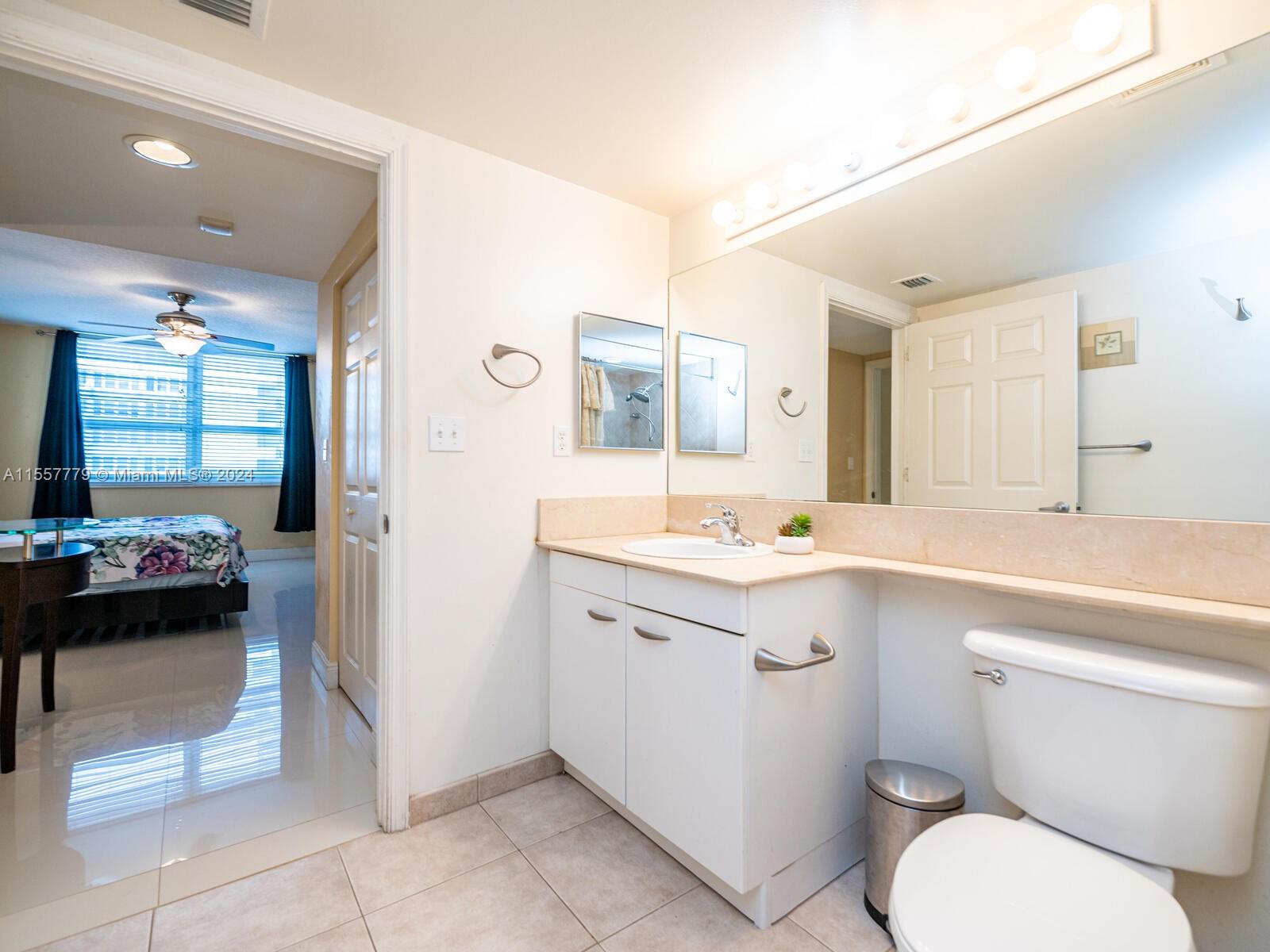 2080 S Ocean Dr 1404, Hallandale Beach, Florida 33009, 2 Bedrooms Bedrooms, ,2 BathroomsBathrooms,Residential,For Sale,2080 S Ocean Dr 1404,A11557779