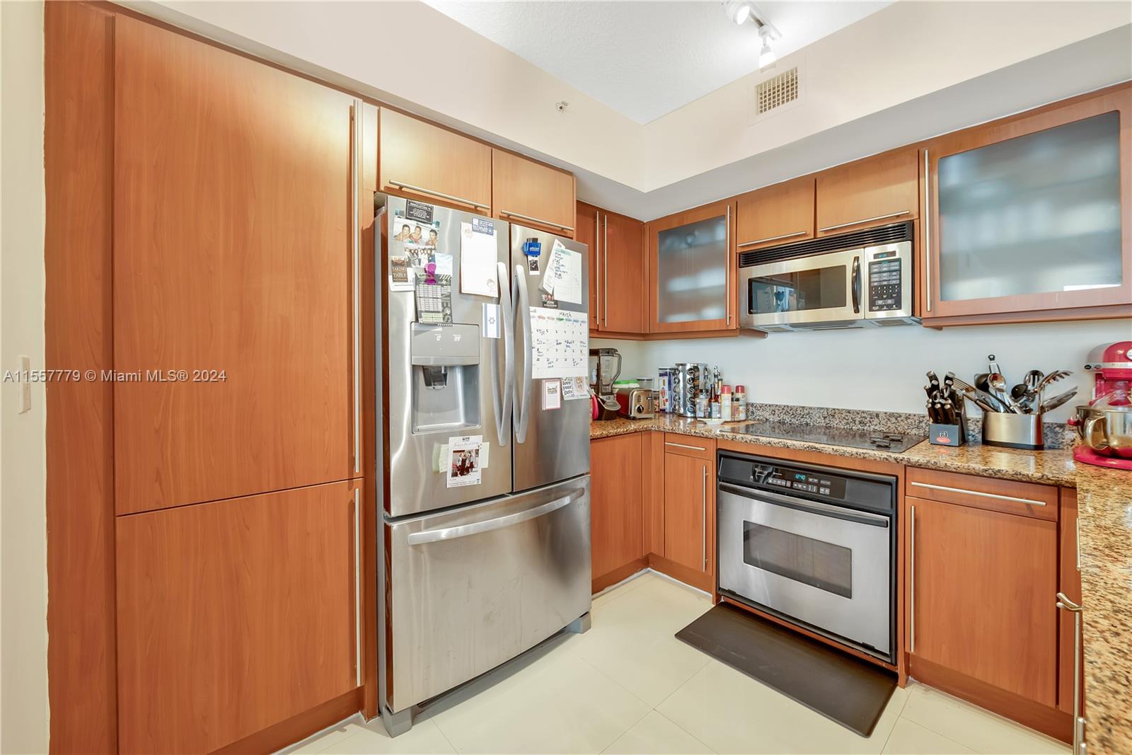 2080 S Ocean Dr 1404, Hallandale Beach, Florida 33009, 2 Bedrooms Bedrooms, ,2 BathroomsBathrooms,Residential,For Sale,2080 S Ocean Dr 1404,A11557779