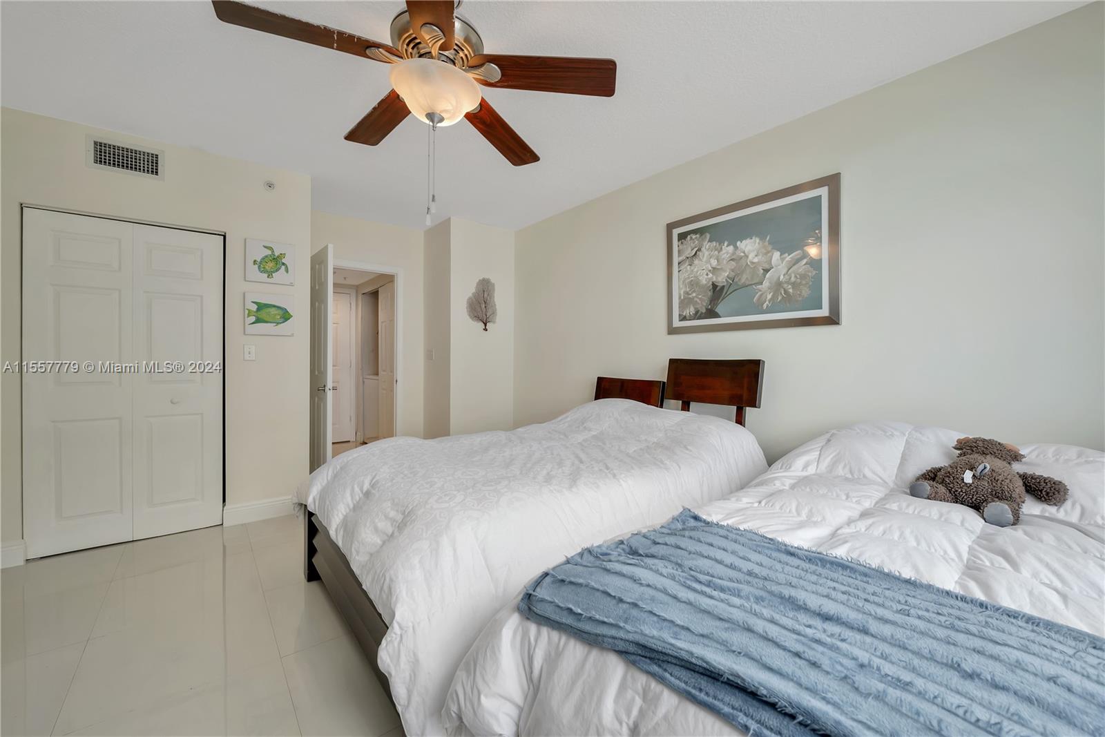 2080 S Ocean Dr 1404, Hallandale Beach, Florida 33009, 2 Bedrooms Bedrooms, ,2 BathroomsBathrooms,Residential,For Sale,2080 S Ocean Dr 1404,A11557779