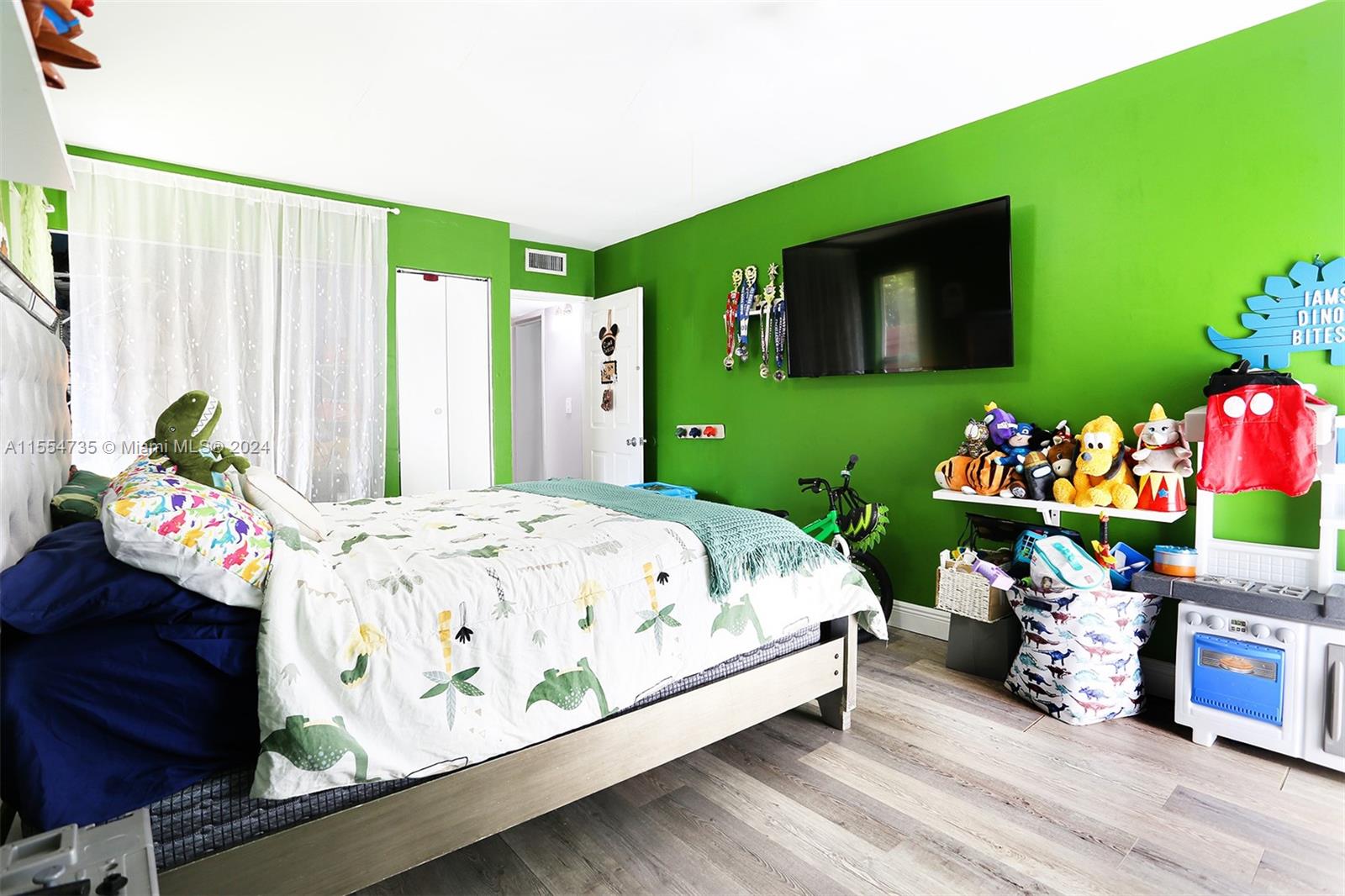 7805 NW 68th Ter, Tamarac, Florida 33321, 3 Bedrooms Bedrooms, ,2 BathroomsBathrooms,Residential,For Sale,7805 NW 68th Ter,A11554735