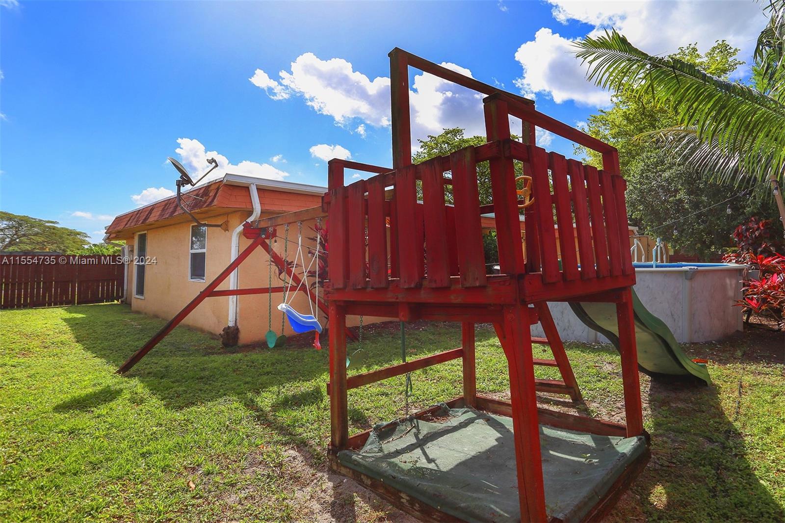7805 NW 68th Ter, Tamarac, Florida 33321, 3 Bedrooms Bedrooms, ,2 BathroomsBathrooms,Residential,For Sale,7805 NW 68th Ter,A11554735
