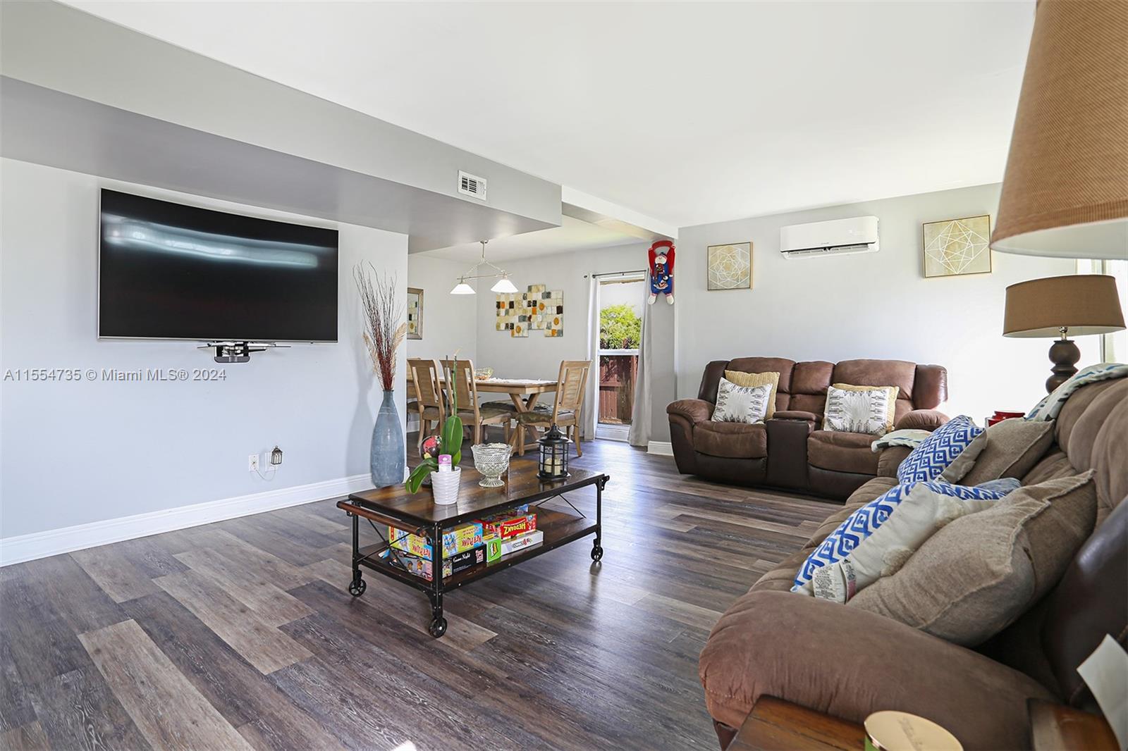 7805 NW 68th Ter, Tamarac, Florida 33321, 3 Bedrooms Bedrooms, ,2 BathroomsBathrooms,Residential,For Sale,7805 NW 68th Ter,A11554735