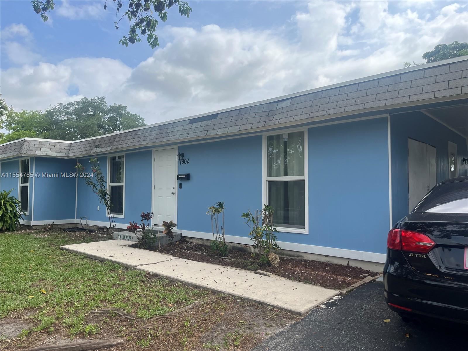 7902 NW 73rd Ave, Tamarac, Florida 33321, 3 Bedrooms Bedrooms, ,2 BathroomsBathrooms,Residential,For Sale,7902 NW 73rd Ave,A11554785