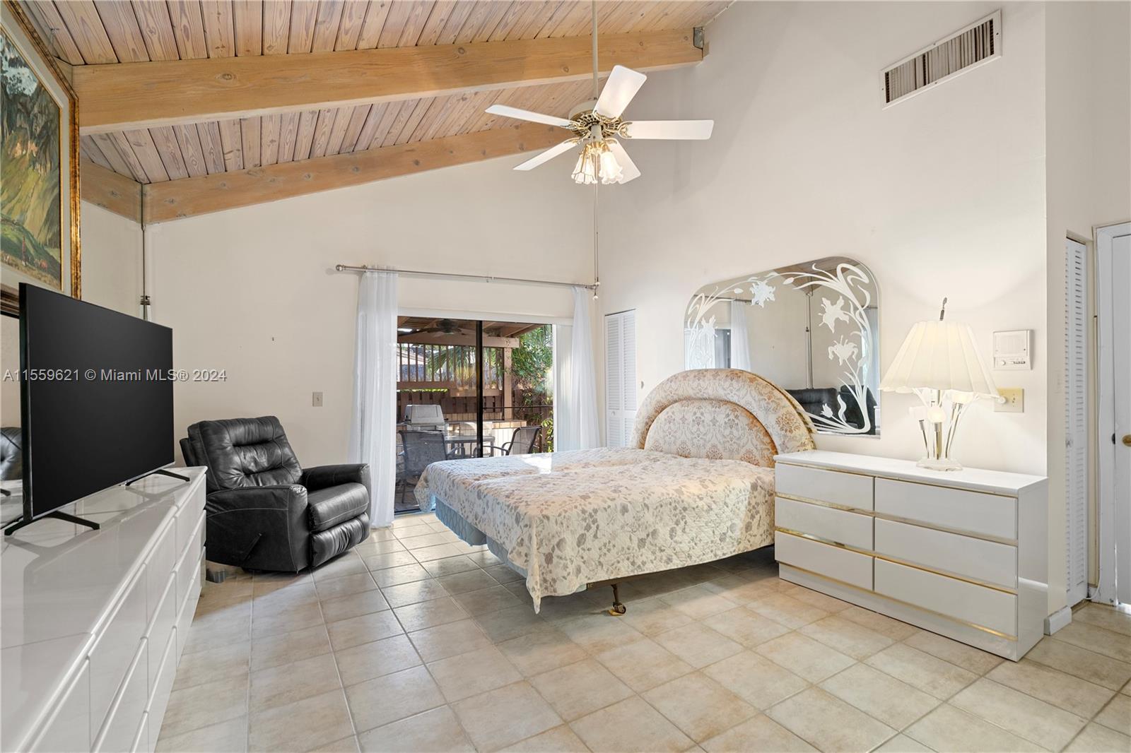 513 Leslie Dr 513, Hallandale Beach, Florida 33009, 3 Bedrooms Bedrooms, ,2 BathroomsBathrooms,Residential,For Sale,513 Leslie Dr 513,A11559621