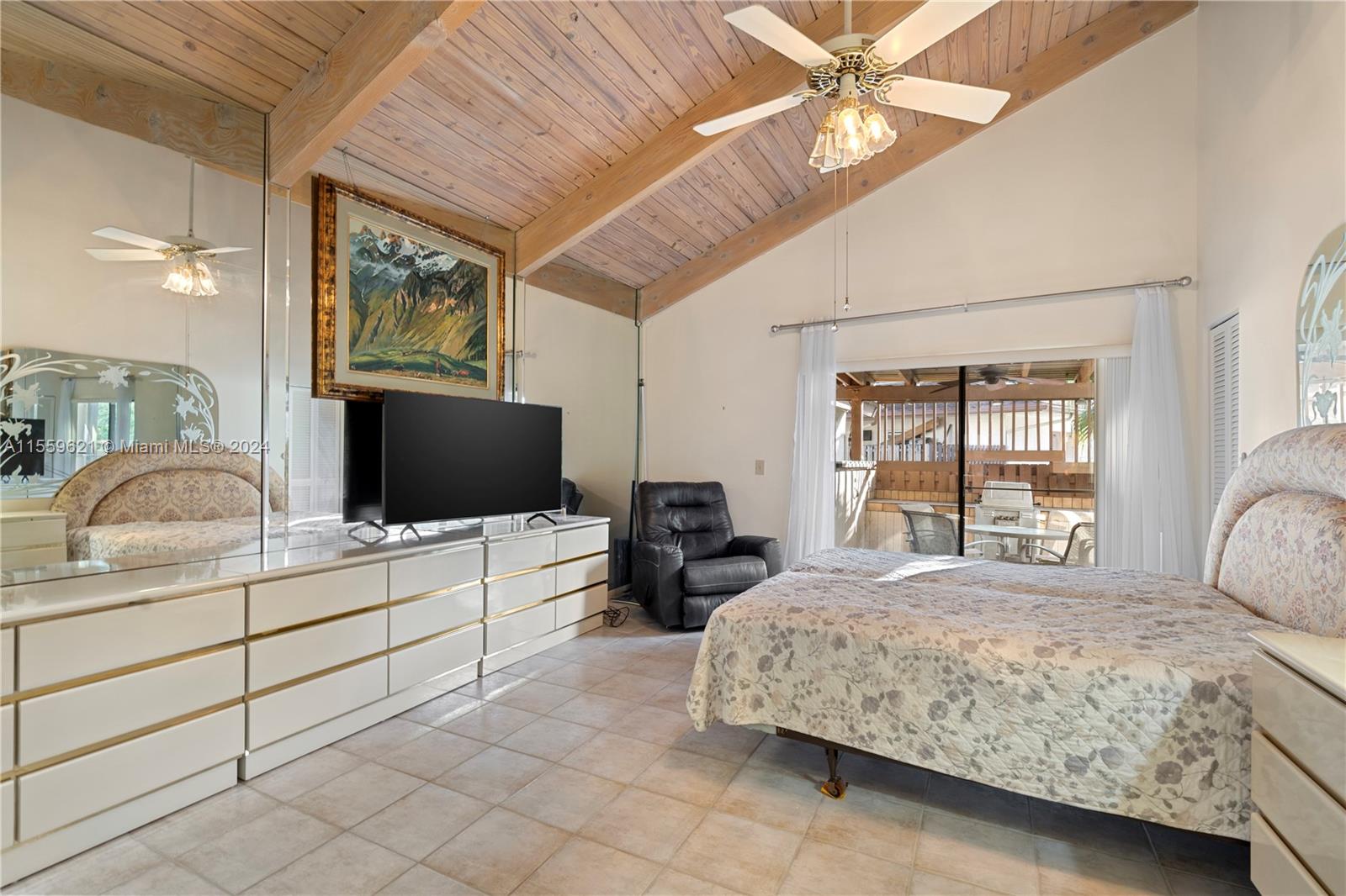 513 Leslie Dr 513, Hallandale Beach, Florida 33009, 3 Bedrooms Bedrooms, ,2 BathroomsBathrooms,Residential,For Sale,513 Leslie Dr 513,A11559621