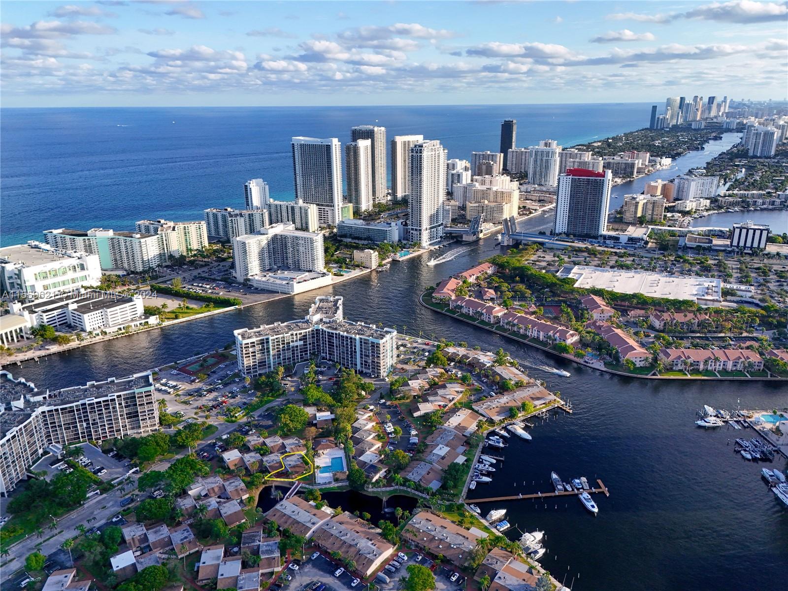 513 Leslie Dr 513, Hallandale Beach, Florida 33009, 3 Bedrooms Bedrooms, ,2 BathroomsBathrooms,Residential,For Sale,513 Leslie Dr 513,A11559621