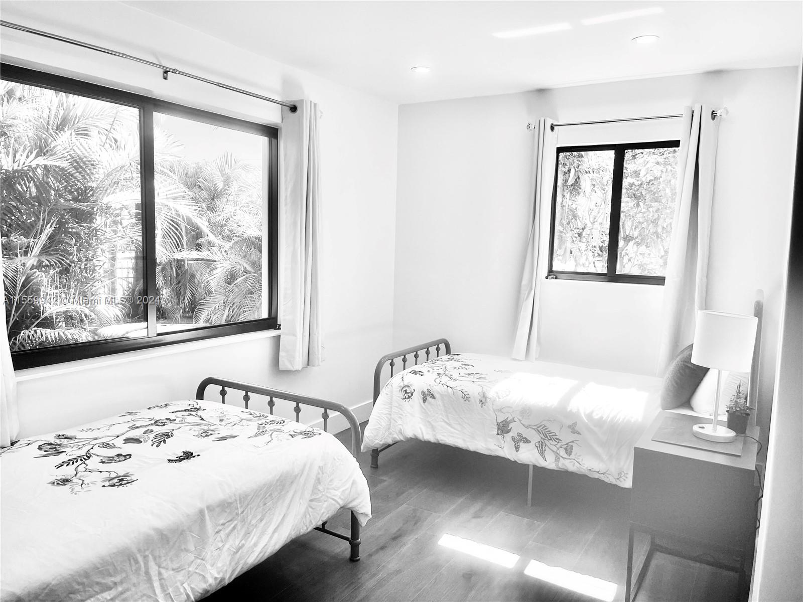 914 N 13th Ter, Hollywood, Florida 33019, 2 Bedrooms Bedrooms, ,1 BathroomBathrooms,Residentiallease,For Rent,914 N 13th Ter,A11559942