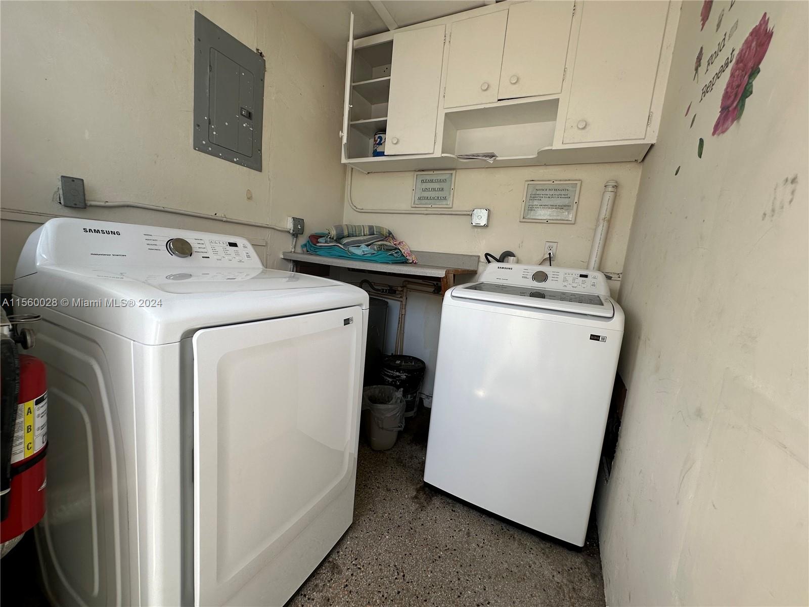 920 NE 40th St 2, Oakland Park, Florida 33334, ,1 BathroomBathrooms,Residentiallease,For Rent,920 NE 40th St 2,A11560028