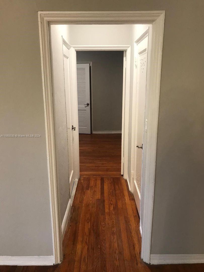 2458 Flamingo Dr 4, Miami Beach, Florida 33140, 1 Bedroom Bedrooms, ,1 BathroomBathrooms,Residentiallease,For Rent,2458 Flamingo Dr 4,A11560030