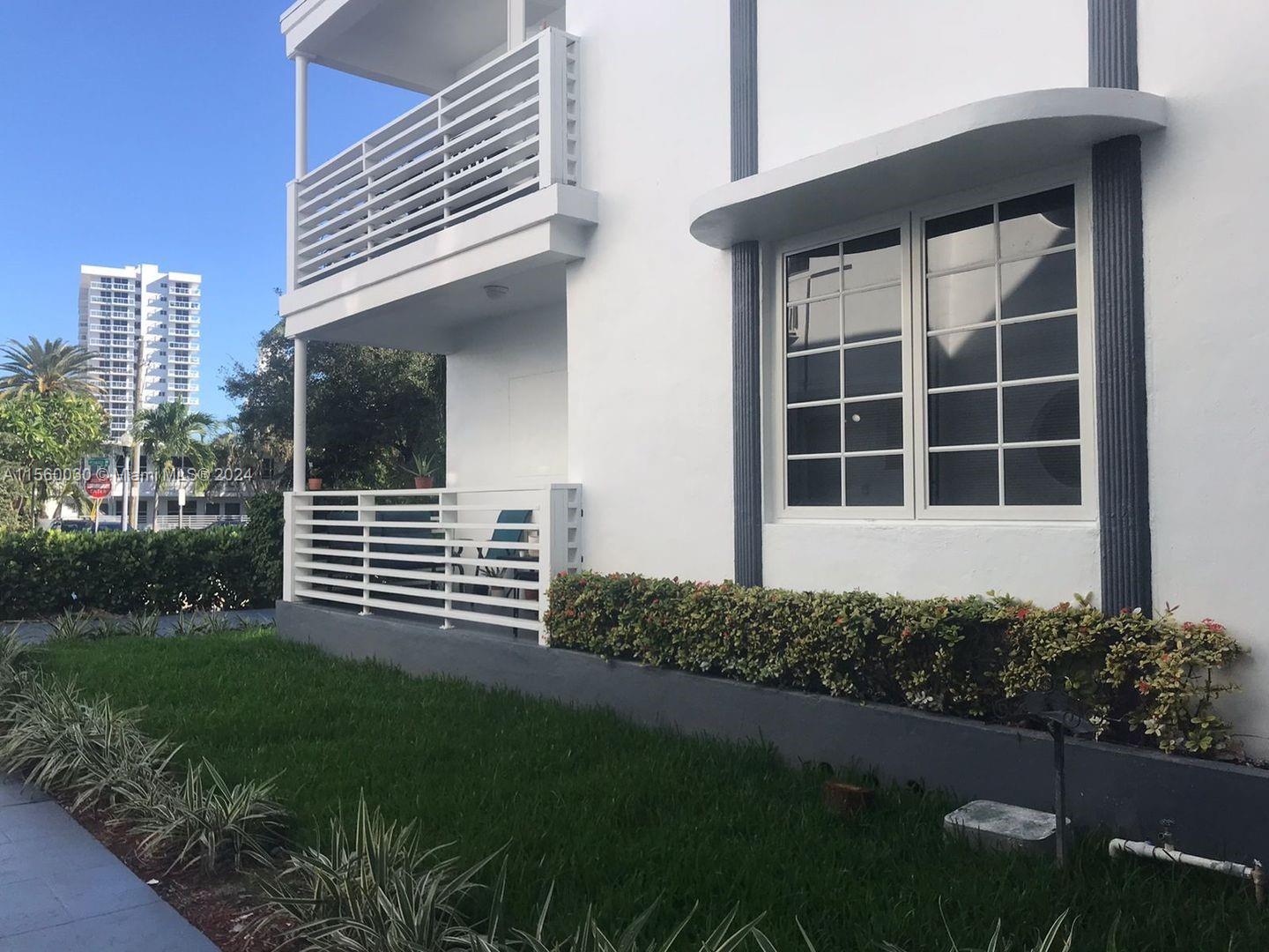 2458 Flamingo Dr 4, Miami Beach, Florida 33140, 1 Bedroom Bedrooms, ,1 BathroomBathrooms,Residentiallease,For Rent,2458 Flamingo Dr 4,A11560030