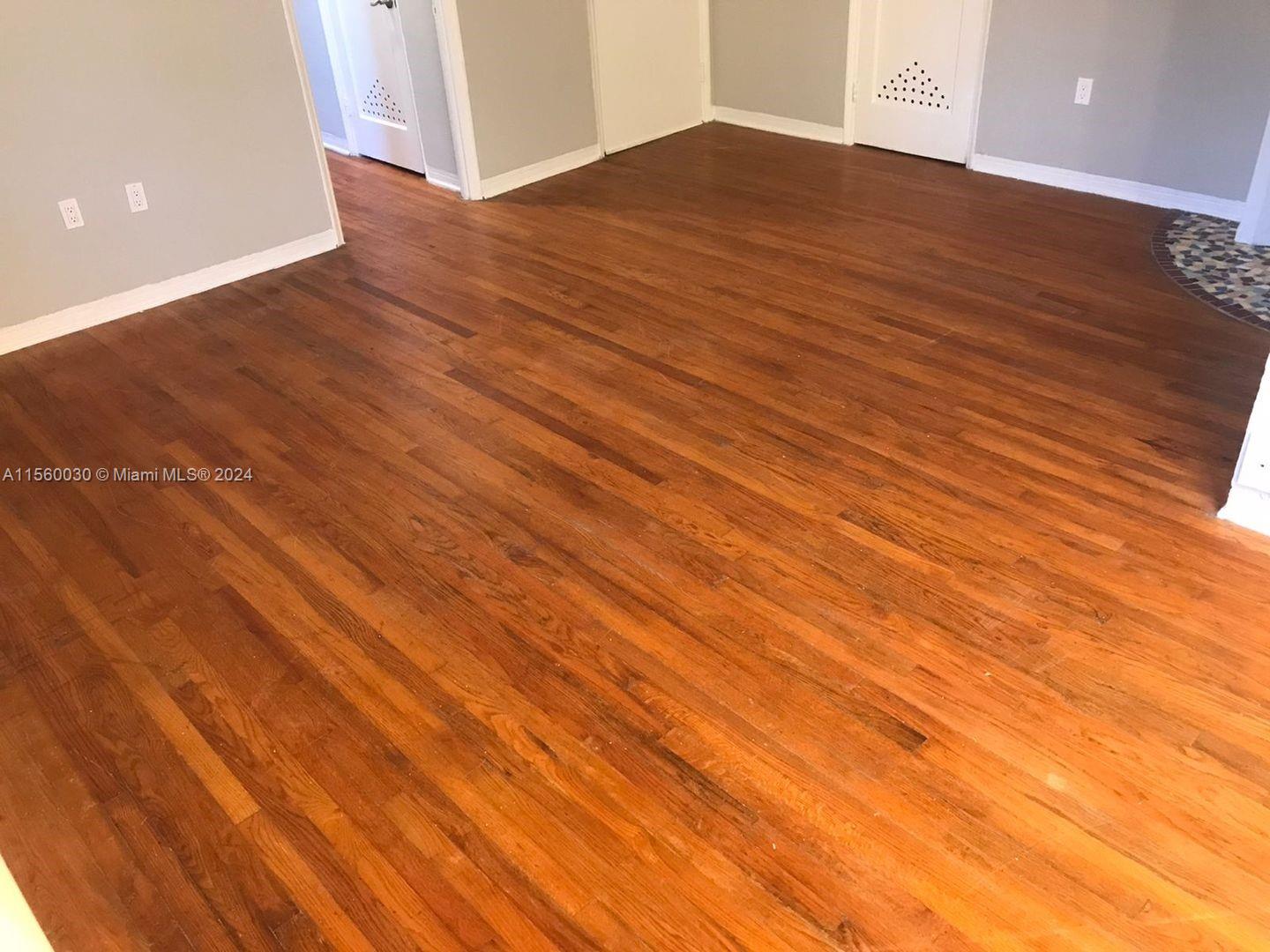 2458 Flamingo Dr 4, Miami Beach, Florida 33140, 1 Bedroom Bedrooms, ,1 BathroomBathrooms,Residentiallease,For Rent,2458 Flamingo Dr 4,A11560030